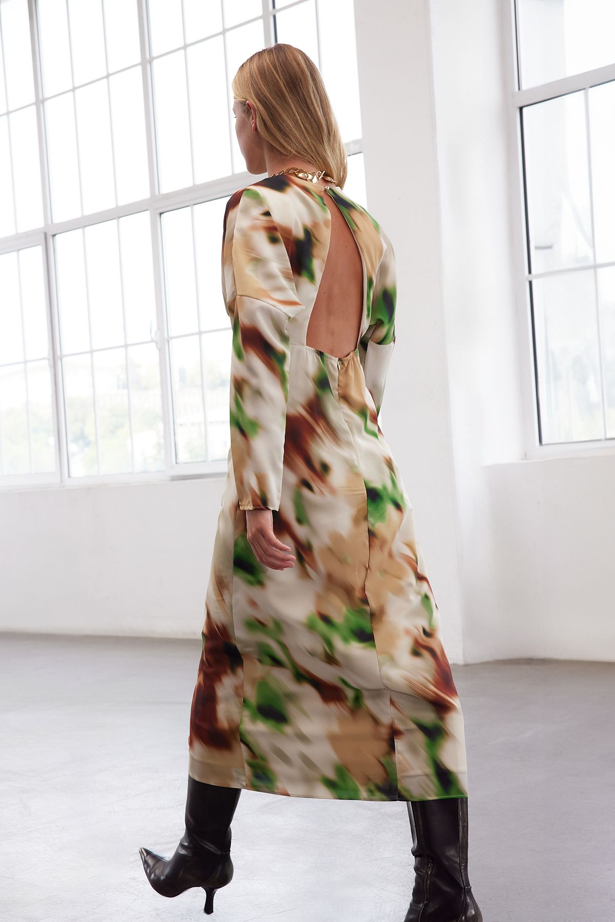 Trendyol Limited Edition Multicolored A-Line Floral Midi Woven Dress
