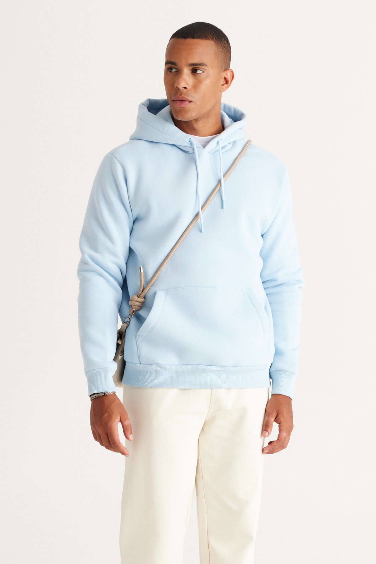 Levně AC&Co / Altınyıldız Classics Men's Light Blue Standard Fit Regular Cut Fleece Inside 3 Thread Hooded Cotton Sweatshirt