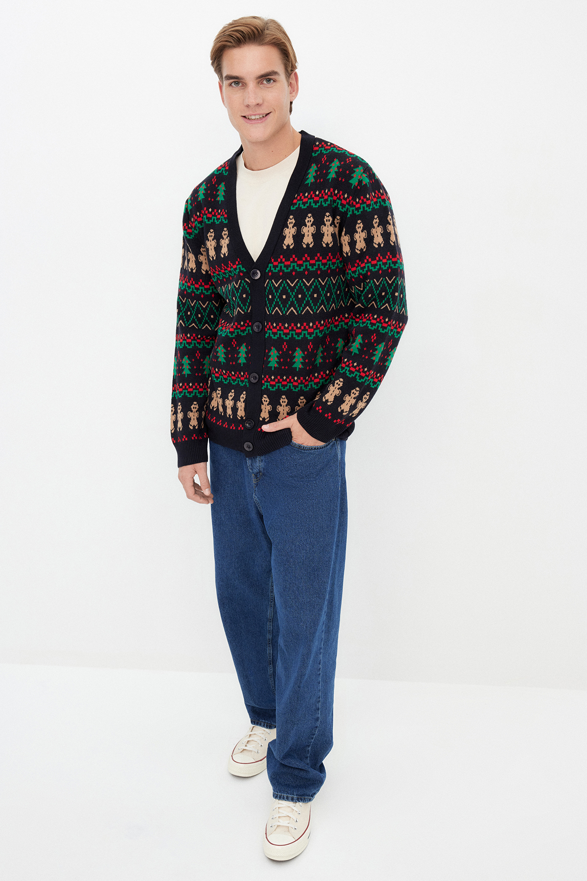 Levně Trendyol Multi Color Regular Fit Christmas Knitwear Sweater