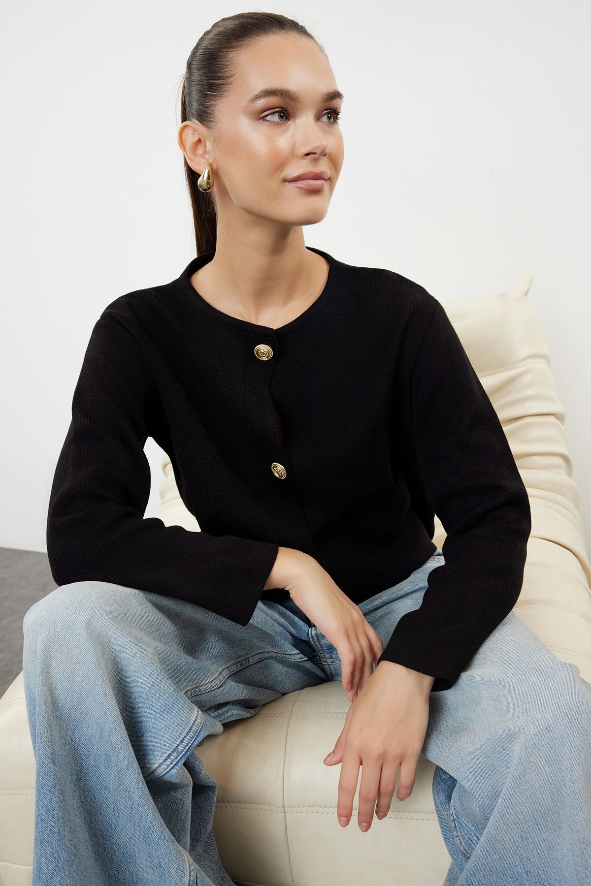 Trendyol Black Crew Neck Knitwear Cardigan