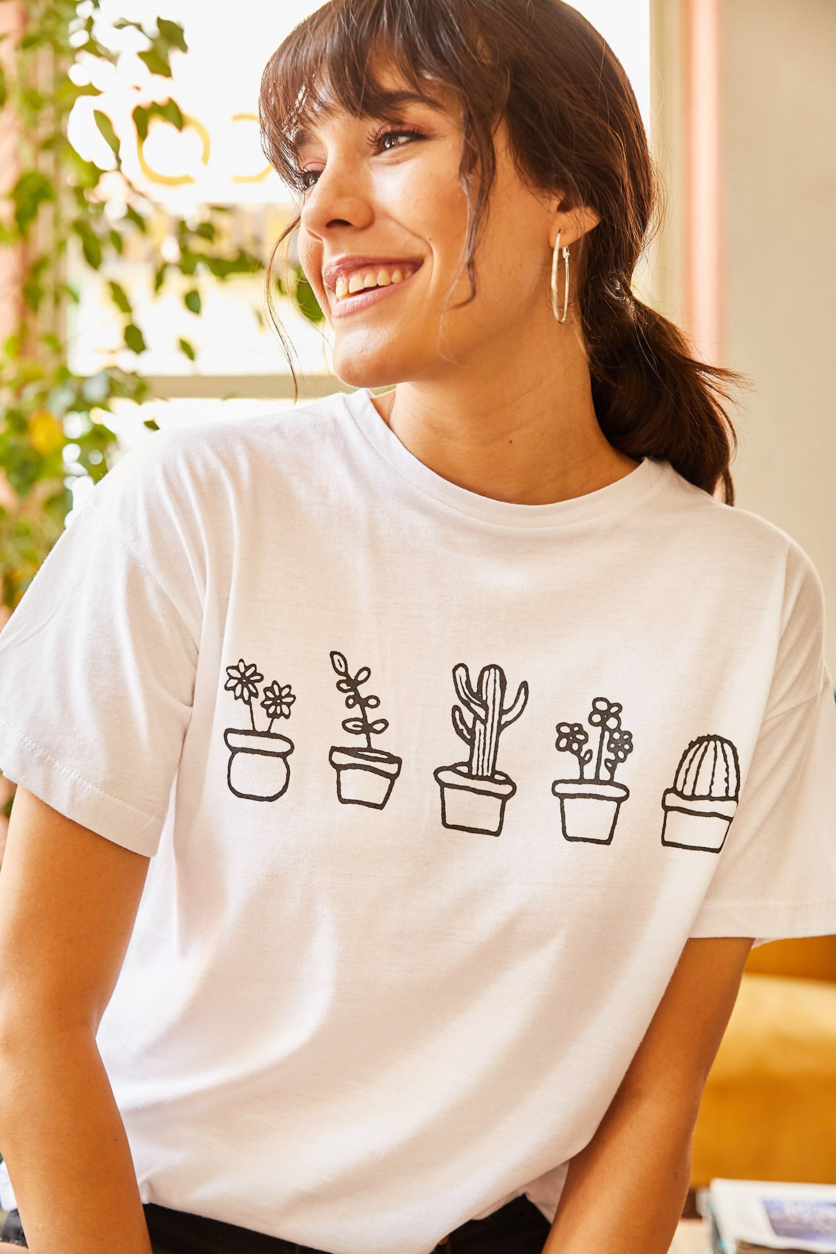Olalook Women's White Cactus Printed T-shirt