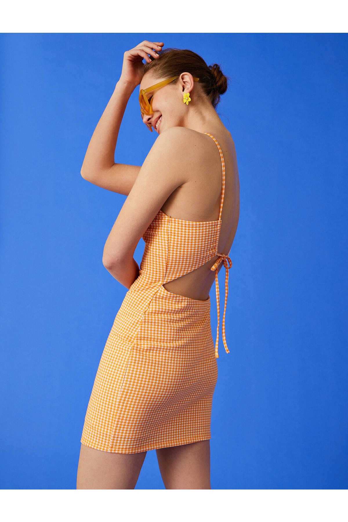 Levně Koton kostkované mini šaty s výstřihem kolem krku