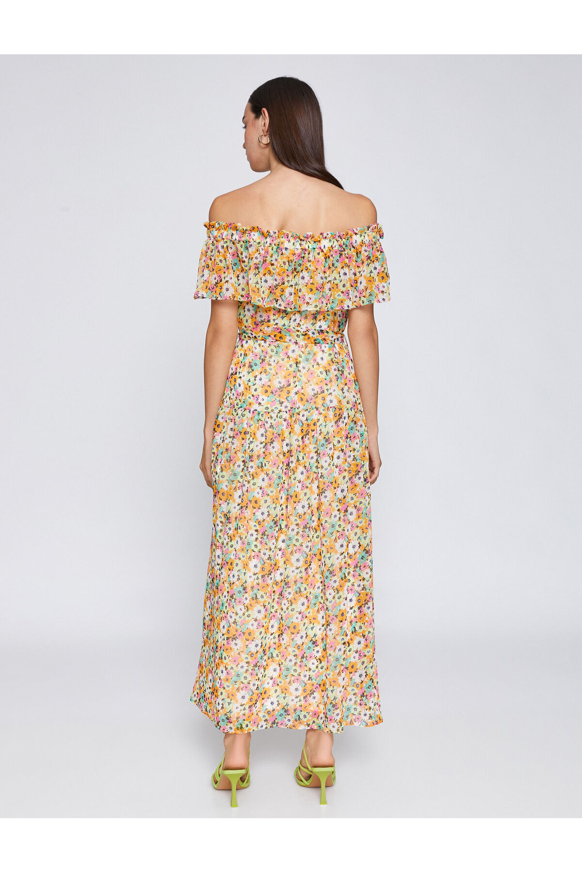 Rochie lunga cu flori Koton cu umerii deschisi