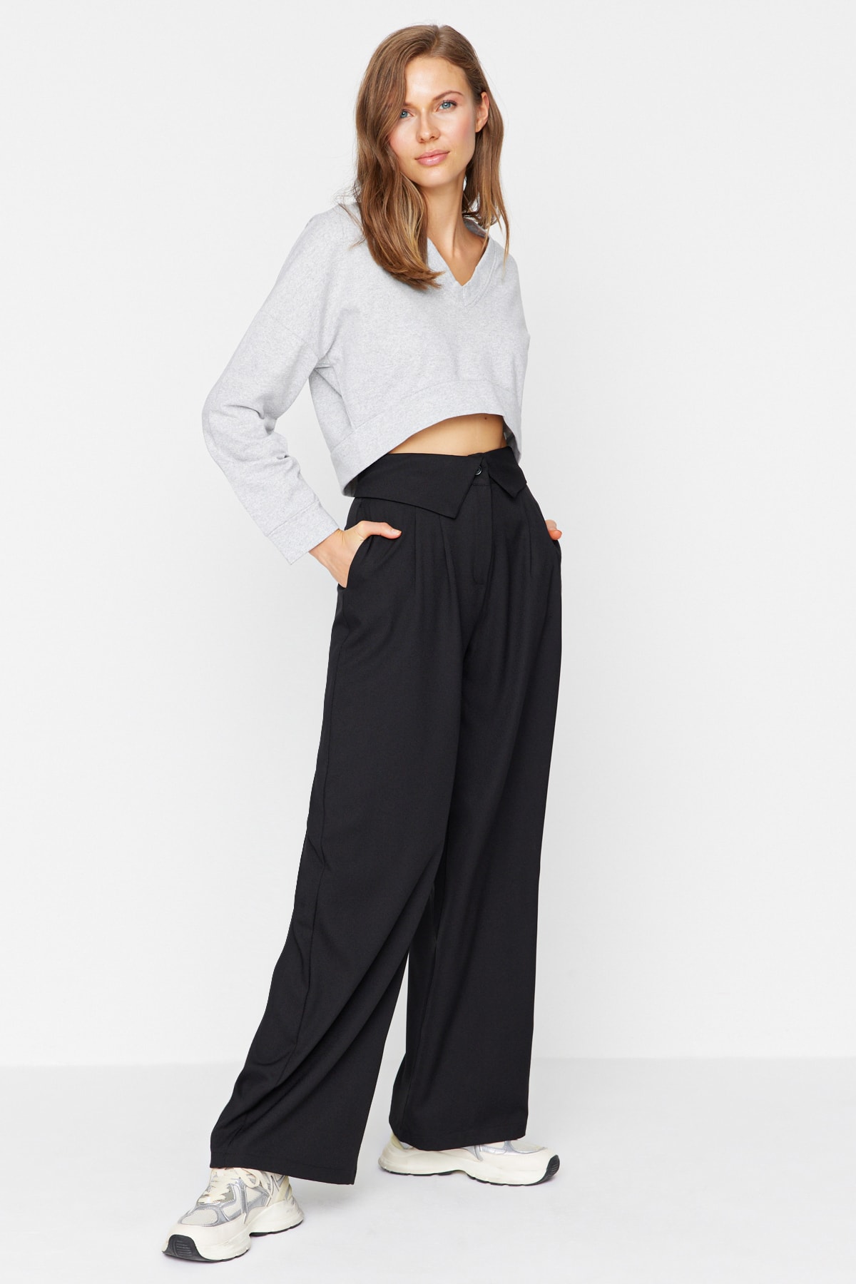 Trendyol Black Wide Leg Trousers
