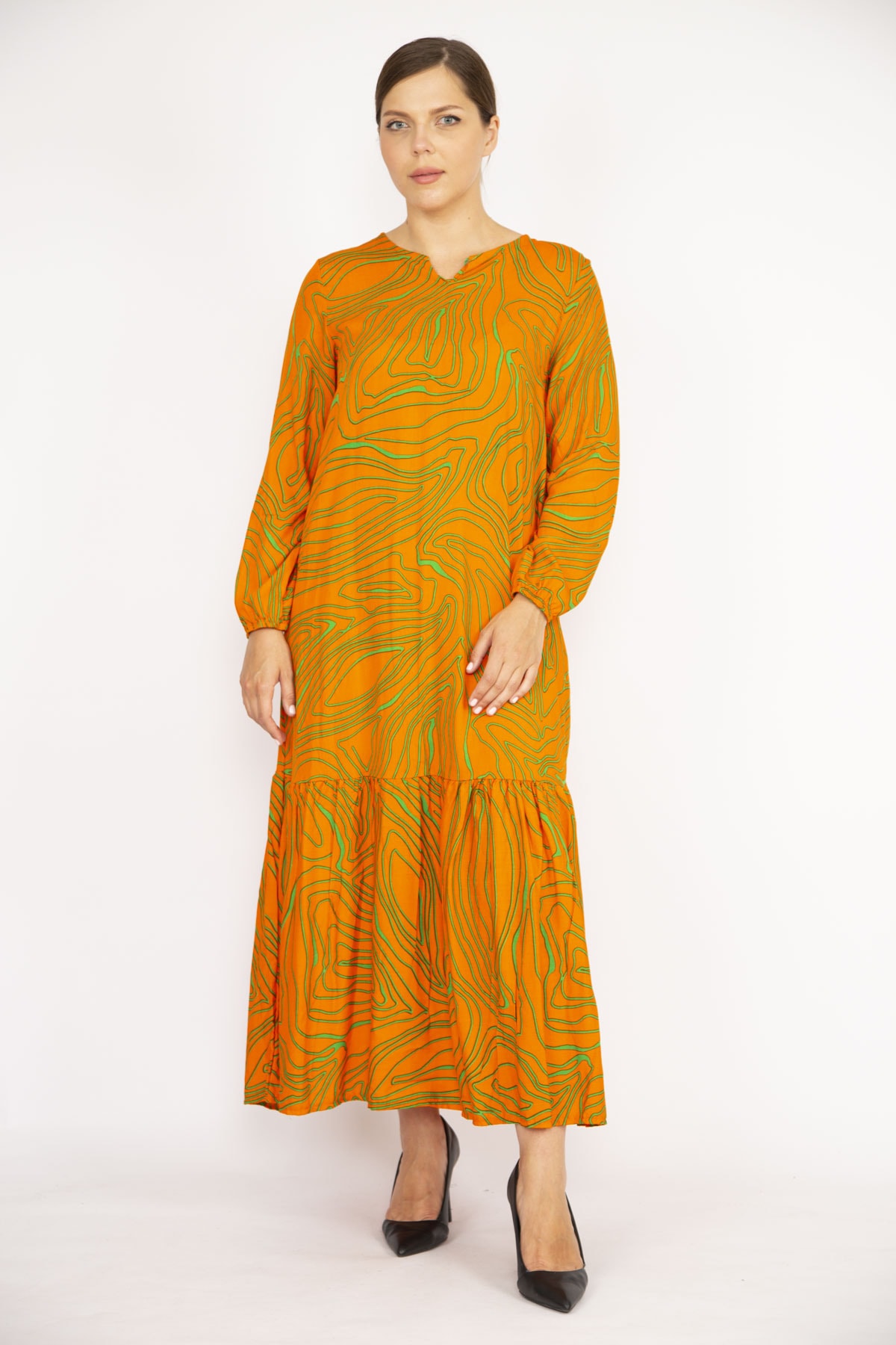 Levně Şans Women's Orange Plus Size Woven Viscose Fabric Skirt Tiered Long Sleeve Dress