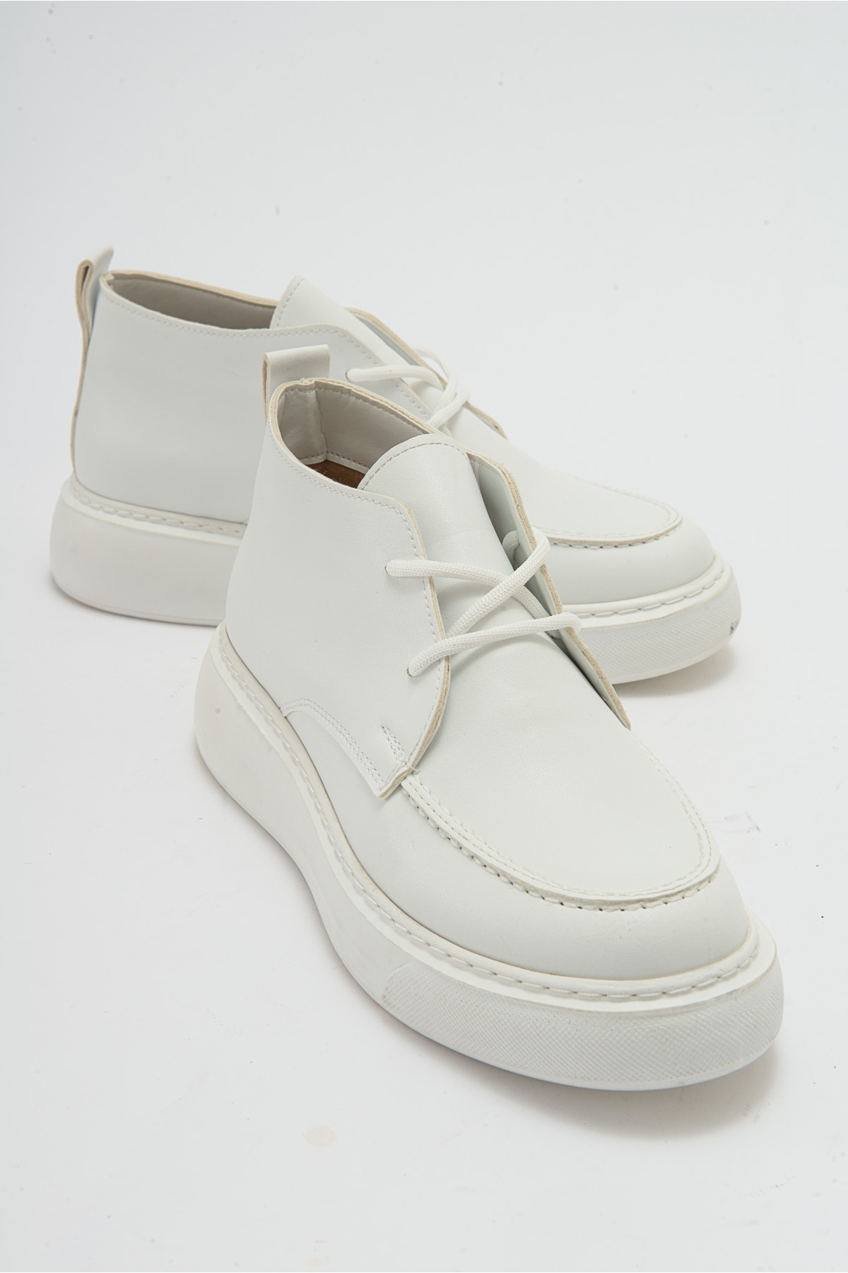 LuviShoes VALVE Women's White Skin Boots