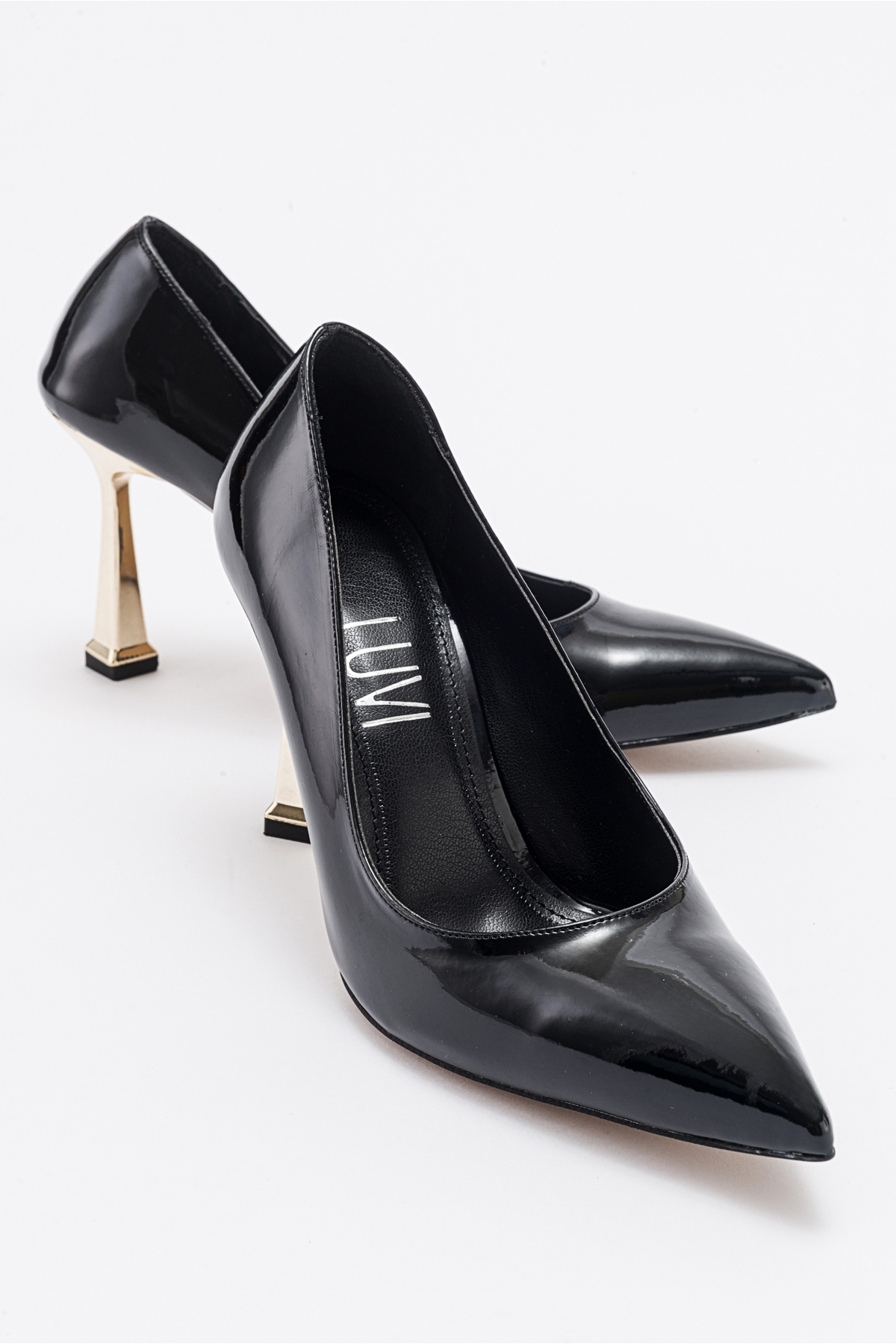 Levně LuviShoes MERLOT Black Patent Leather Women's Heeled Shoes