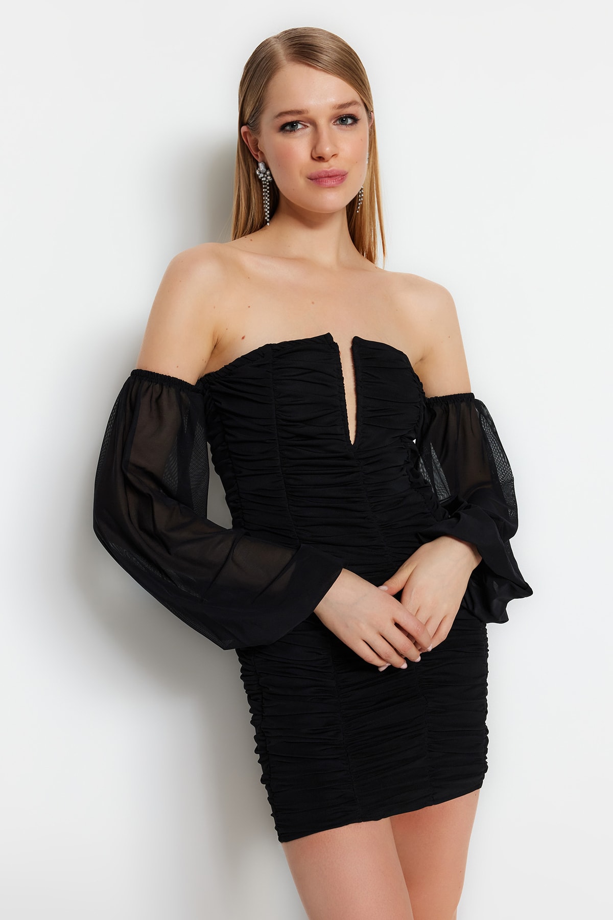 Trendyol Black Fitted Lined Tulle Evening Dress