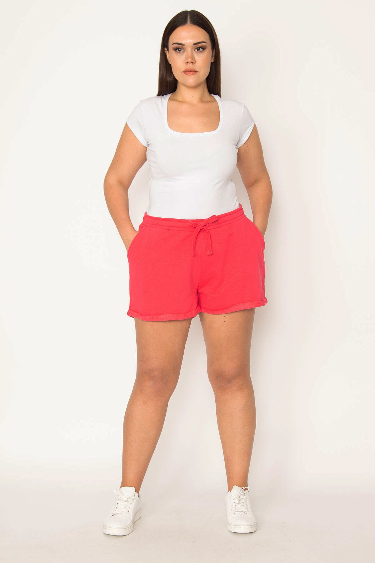 Levně Şans Women's Plus Size Fuchsia Waist Laced Detailed Pocket Shorts