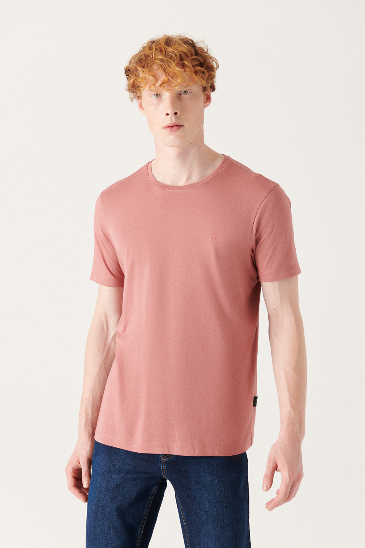 Levně Avva Men's Pale Pink Ultrasoft Crew Neck Cotton Slim Fit Slim Fit T-shirt