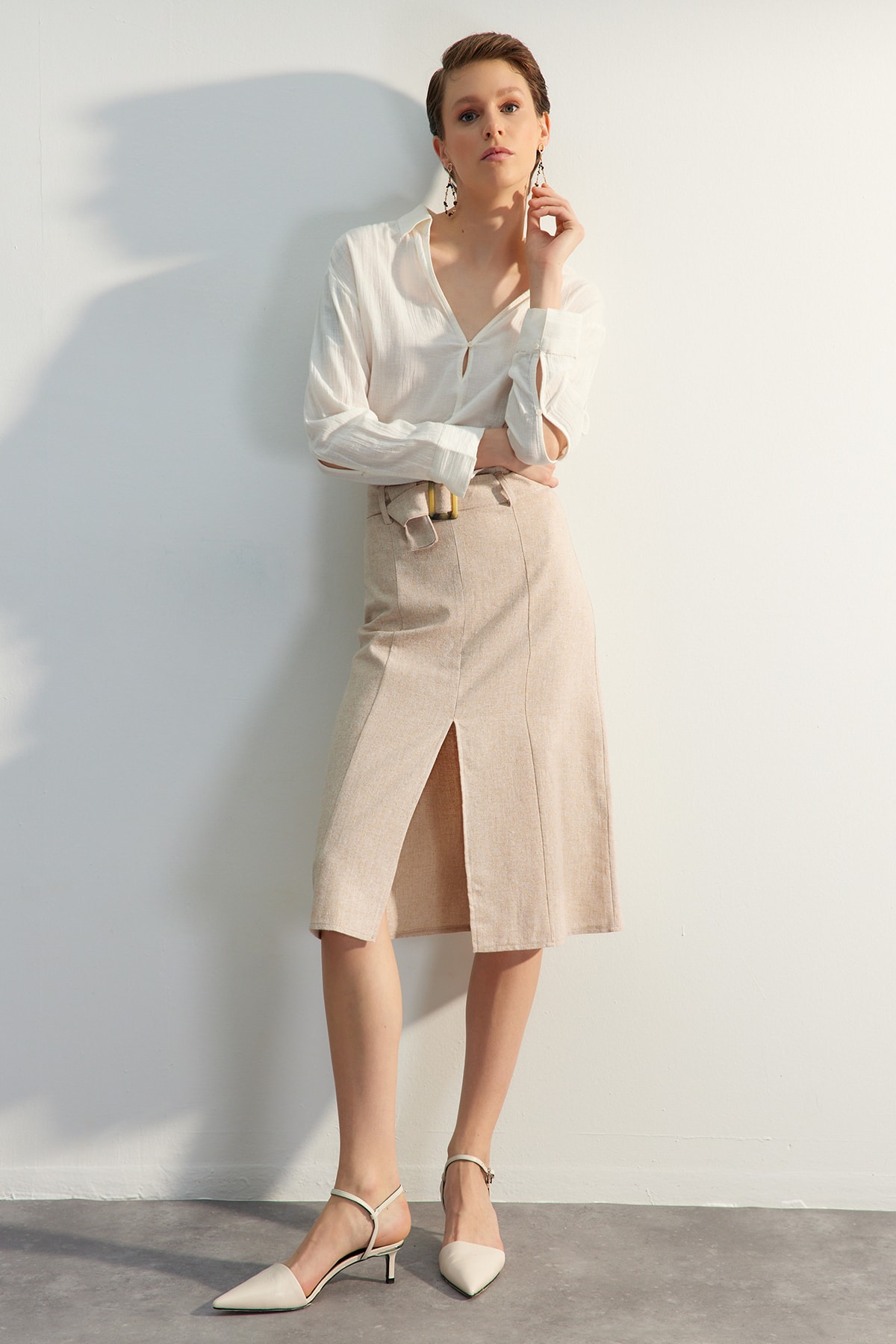 Trendyol With Stone Belt, Weave Midi Skirt with a Slit Detail, Linen Look