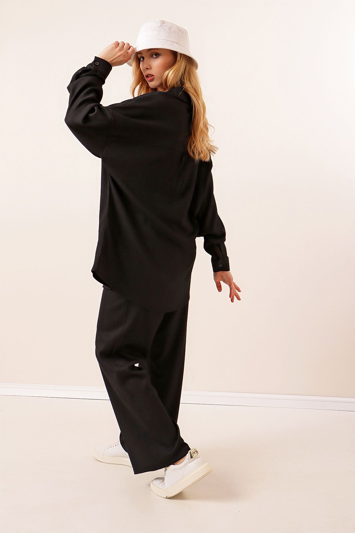 Bigdart 5858 Knitted Double Suite - Black