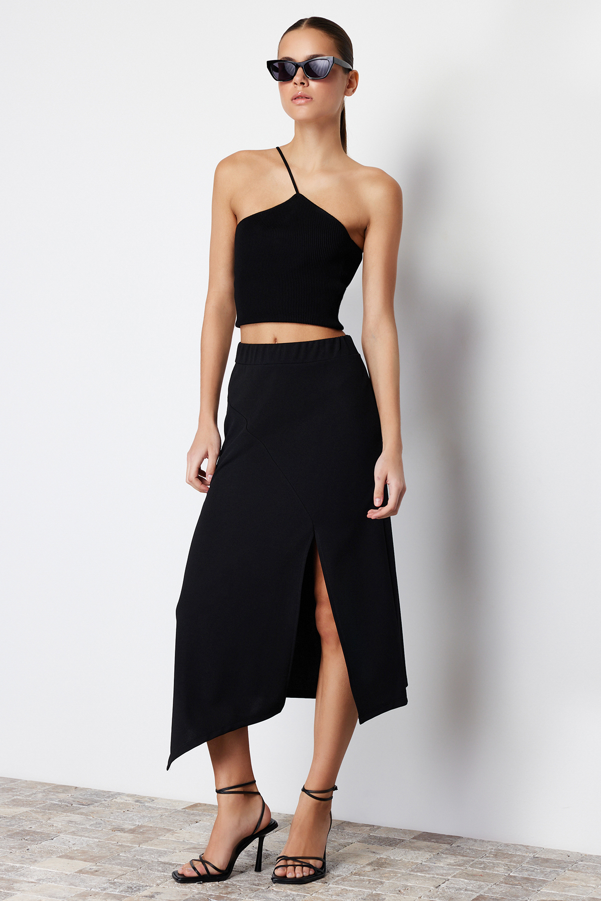 Trendyol Black Asymmetrical Cut and Slit Detailed Maxi Skirt