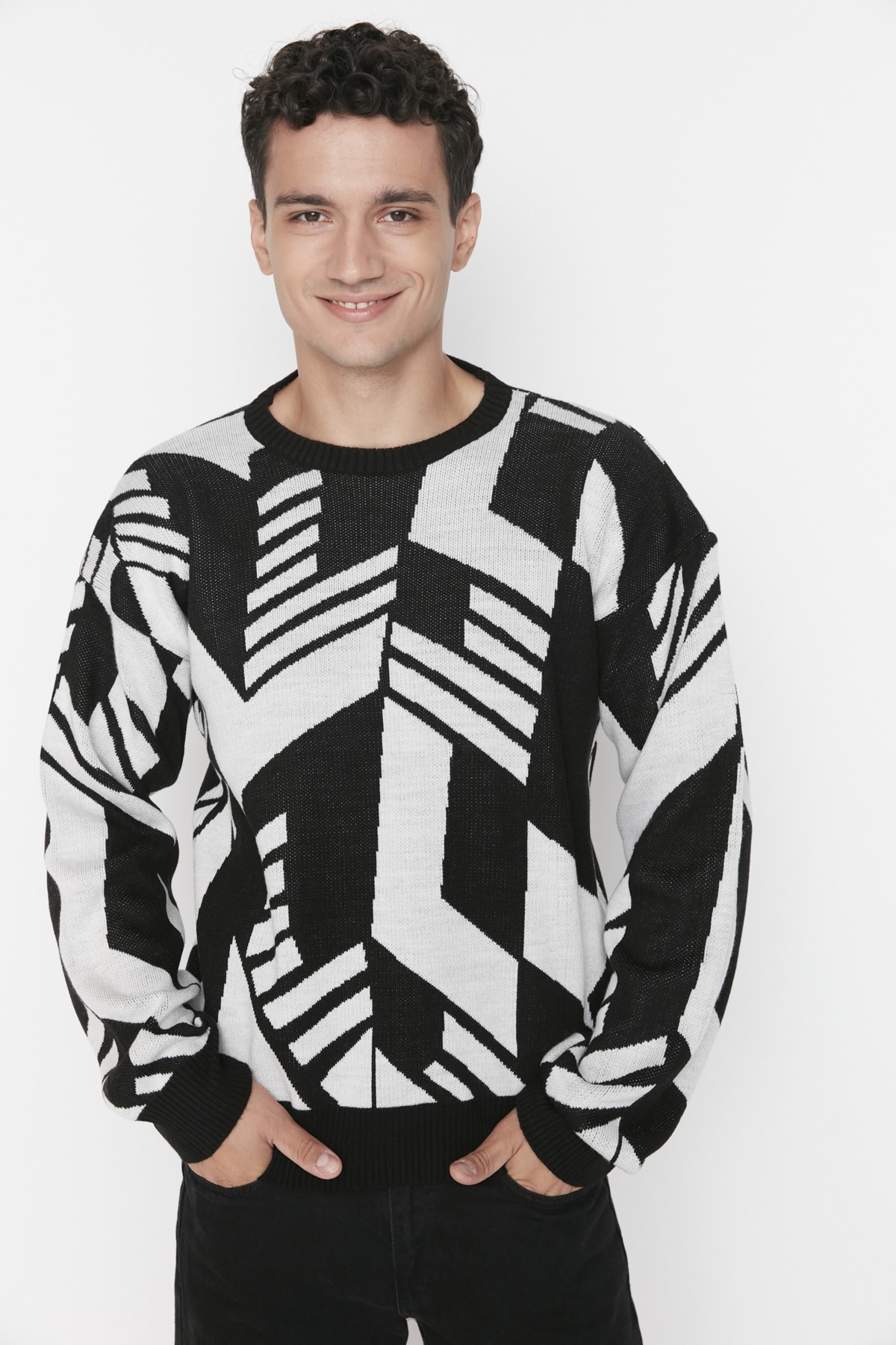 Trendyol Sweater - Black - Regular fit
