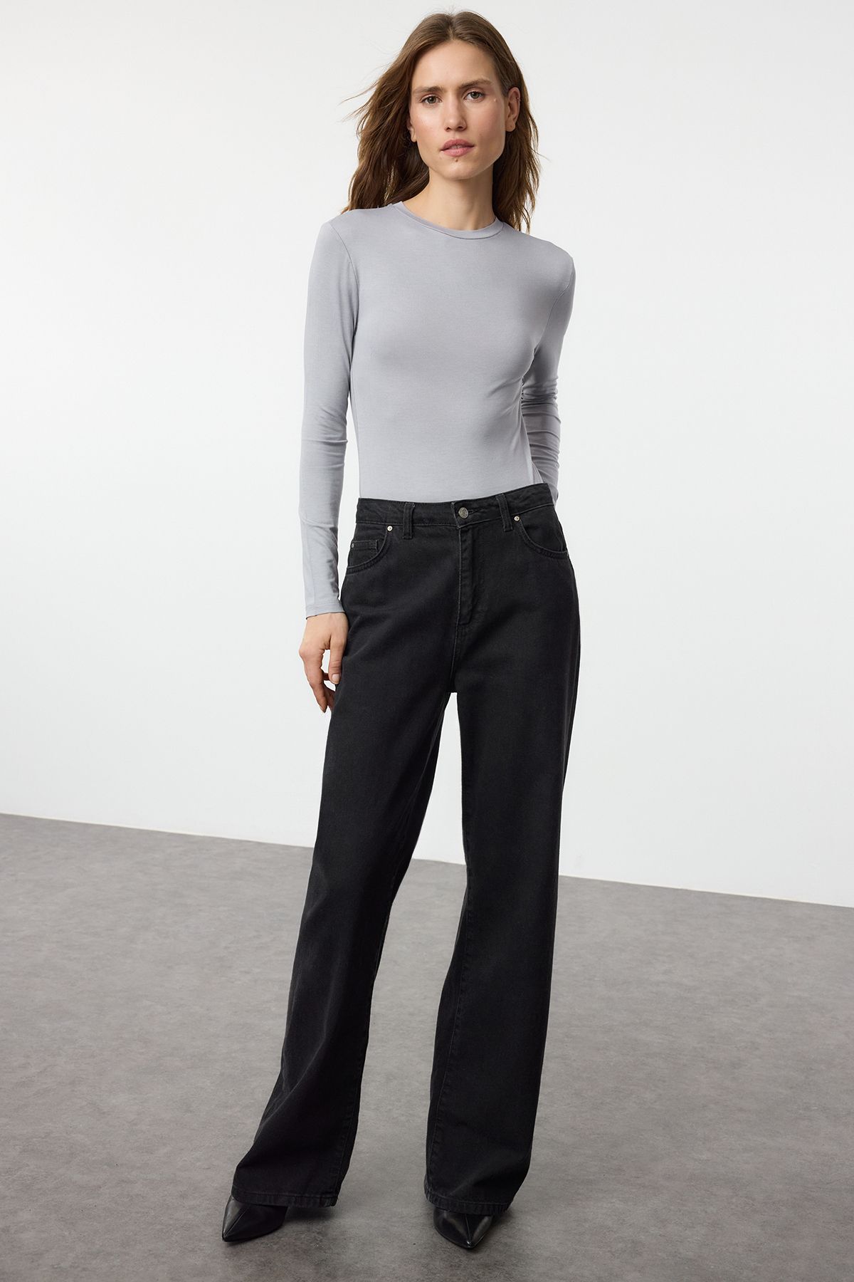 Trendyol Gray Crew Neck Slim/Fitting Knitted Bodysuit