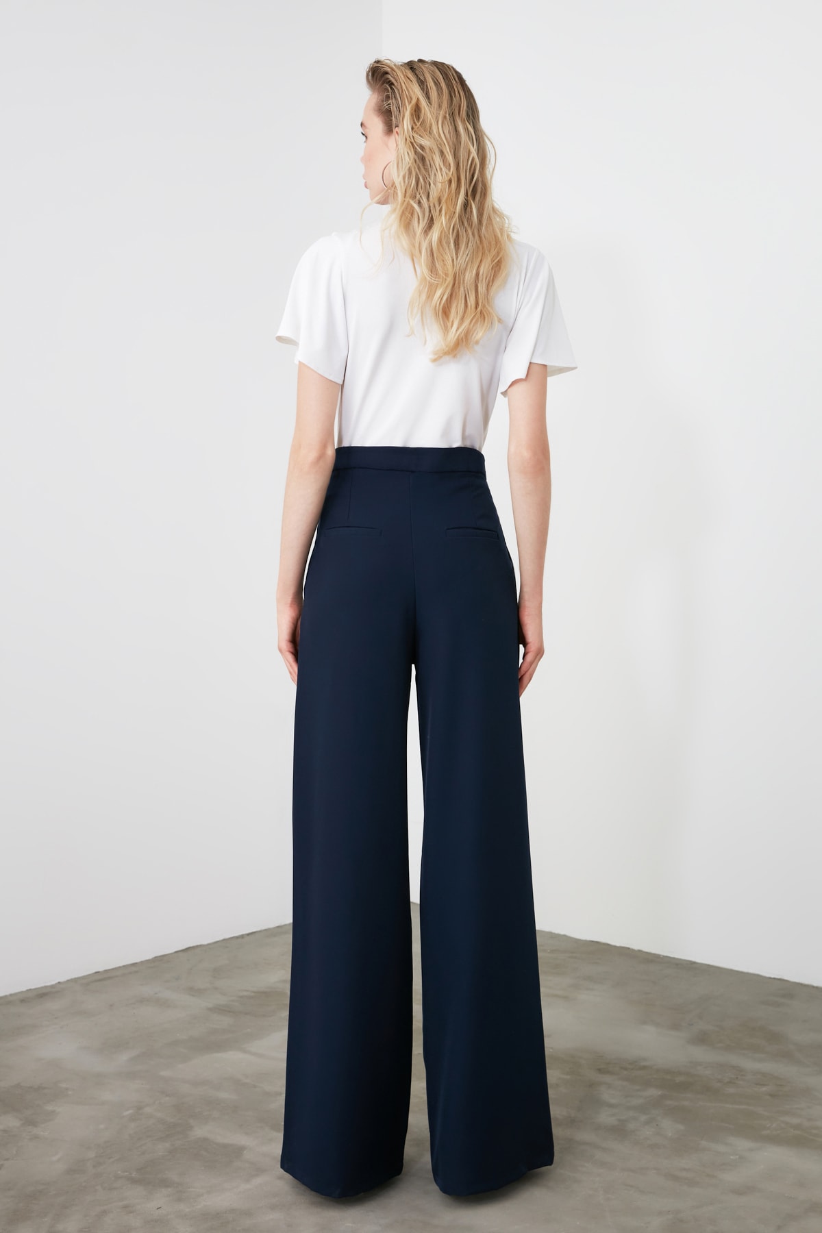 Pantaloni dama, Trendyol Navy
