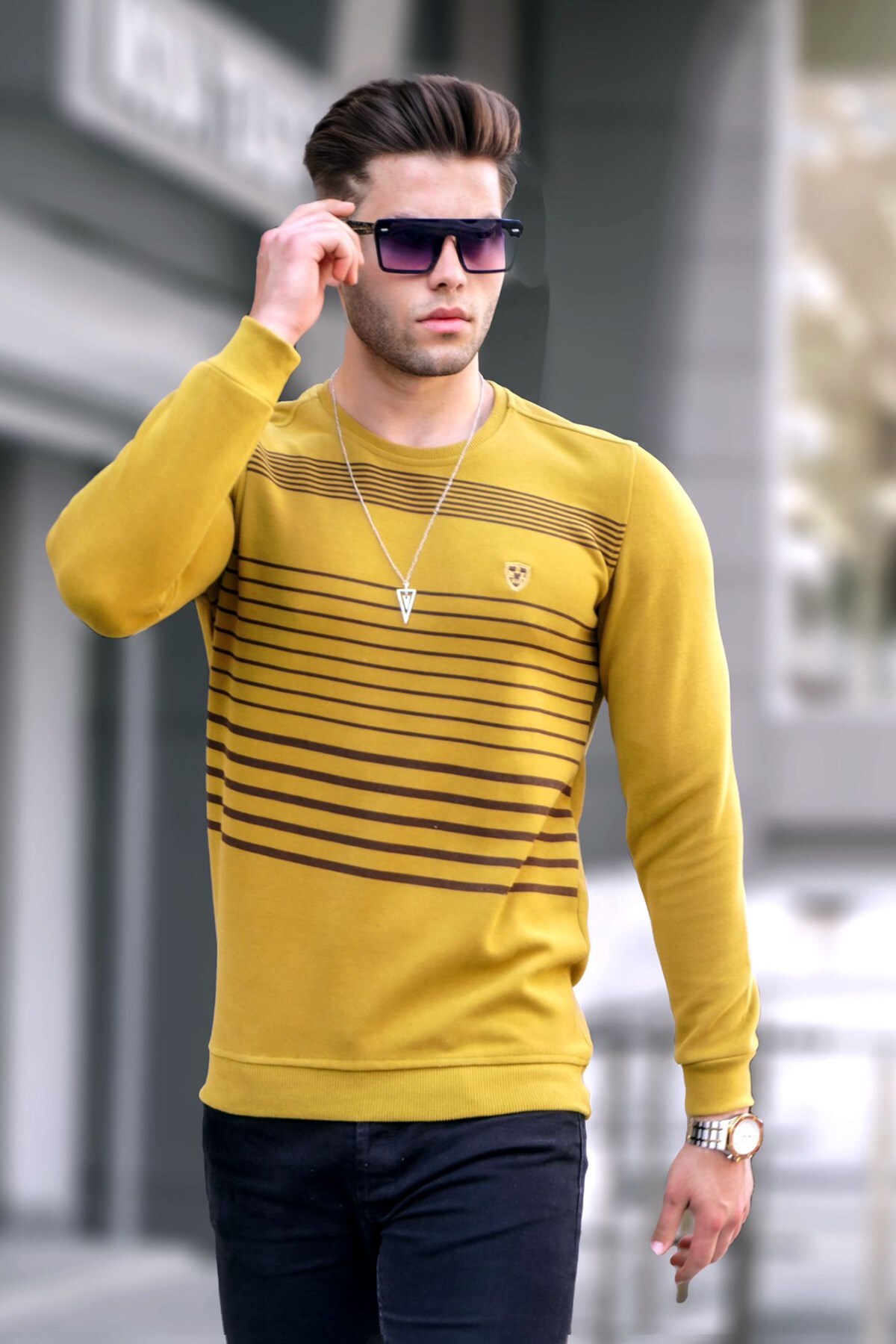 Levně Madmext Mustard Striped Crew Neck Knitwear Sweater 5961