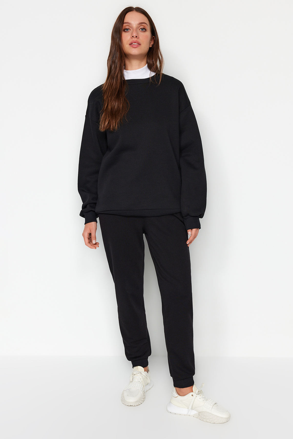 Levně Trendyol Black Oversize/Loose Fit Crew Neck Thick/Fleece Knitted Sweatshirt