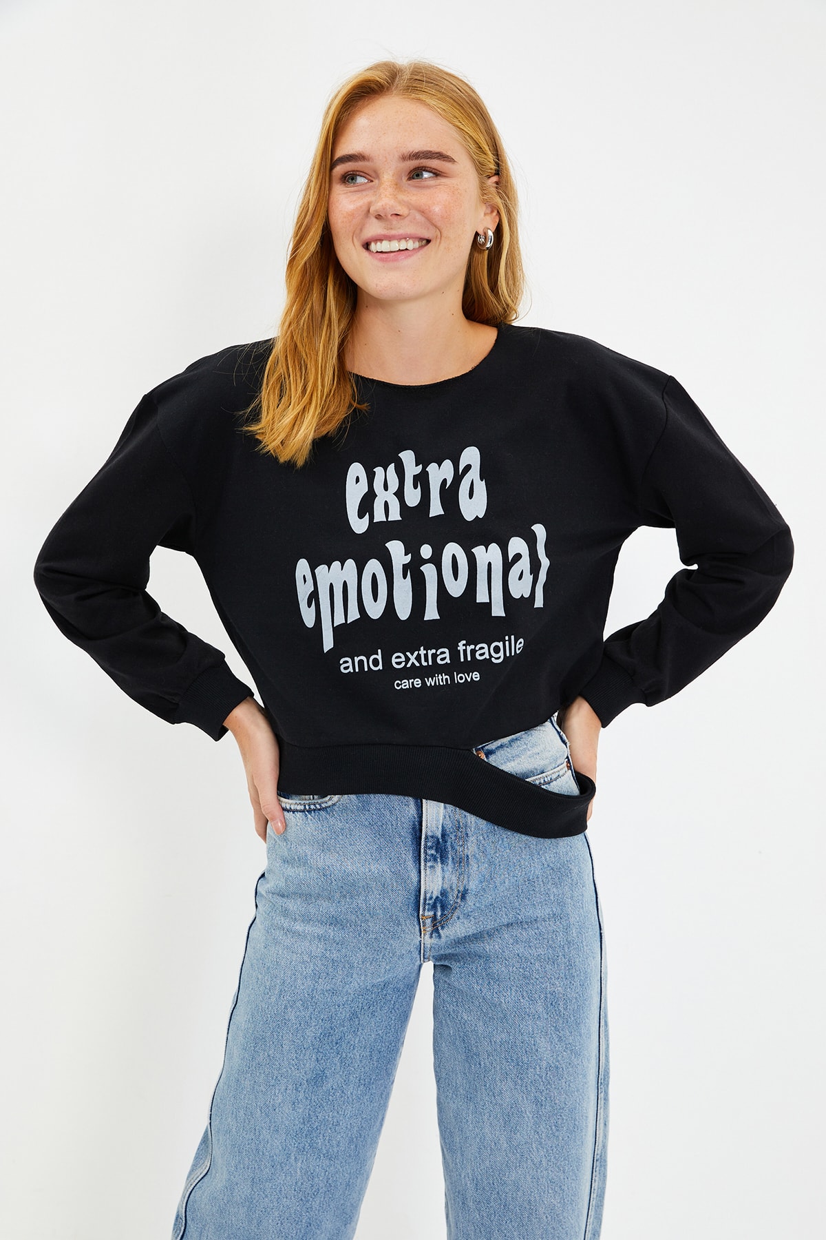 Levně Trendyol Black Printed Basic Knitted Thin Sweatshirt