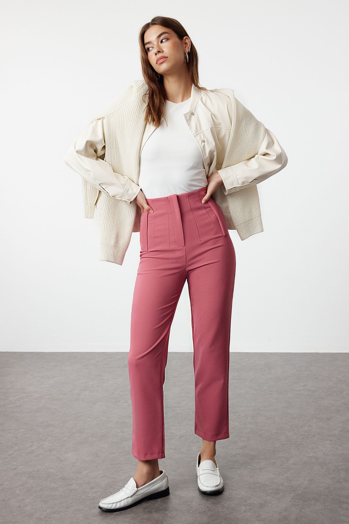 Trendyol Dusty Rose Cigarette Pattern Darted High Waist Ankle Length Woven Trousers