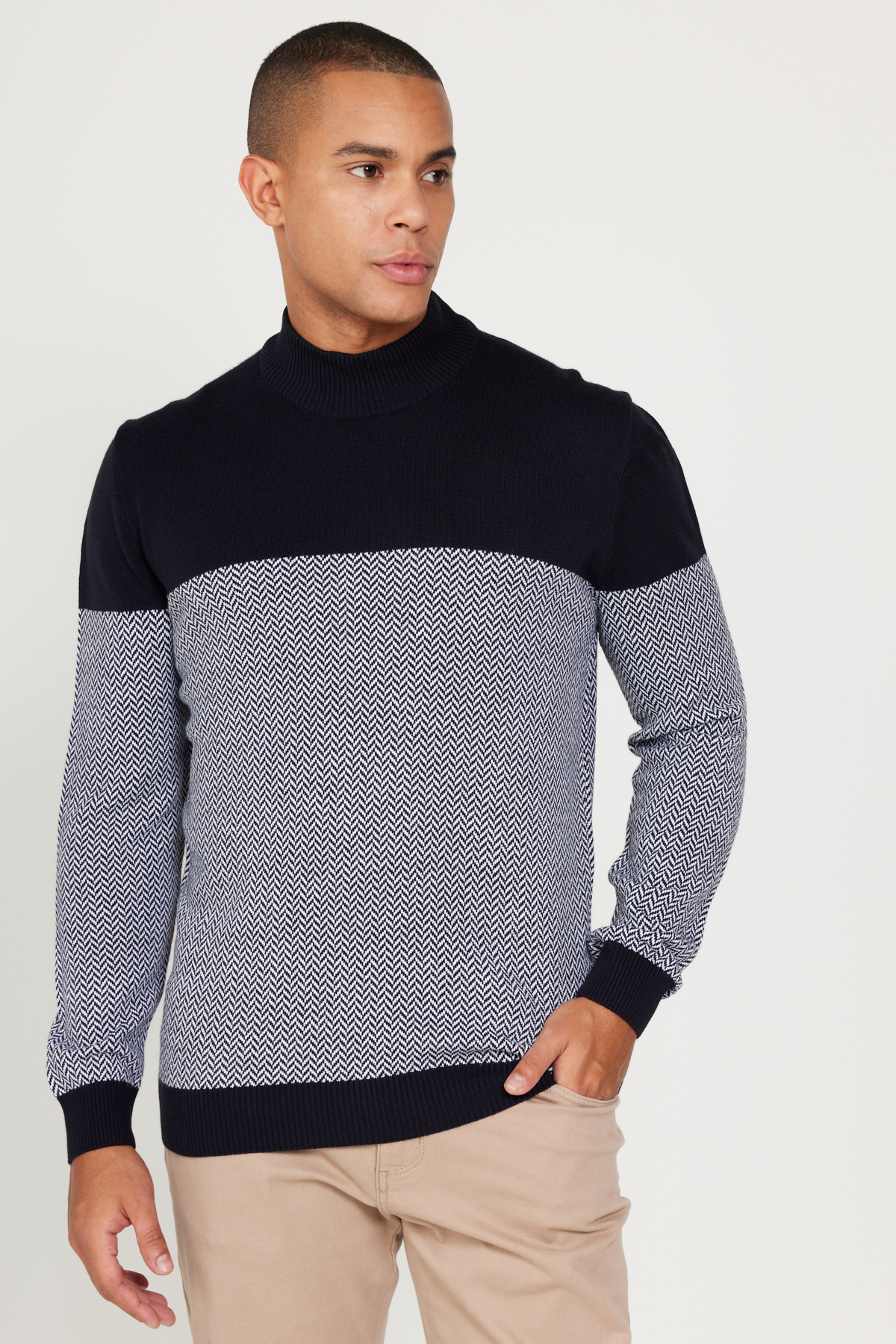 Levně ALTINYILDIZ CLASSICS Men's Navy Blue-Cream Standard Fit Normal Cut Half Turtleneck Patterned Knitwear Sweater.