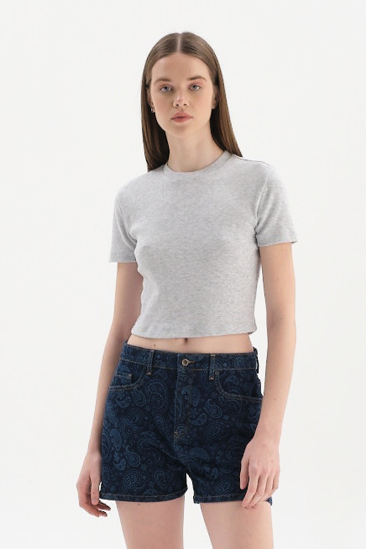 Levně Dagi Gray Melange Short Sleeve Crop T-Shirt