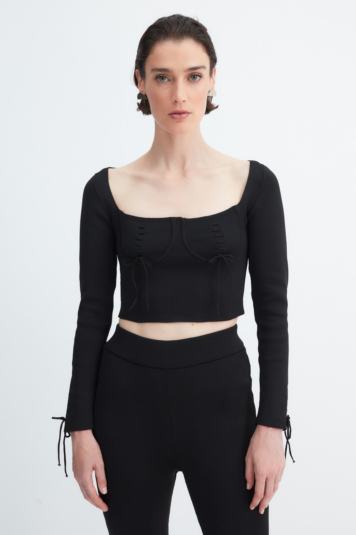 Trendyol Blouse - Black - Regular fit
