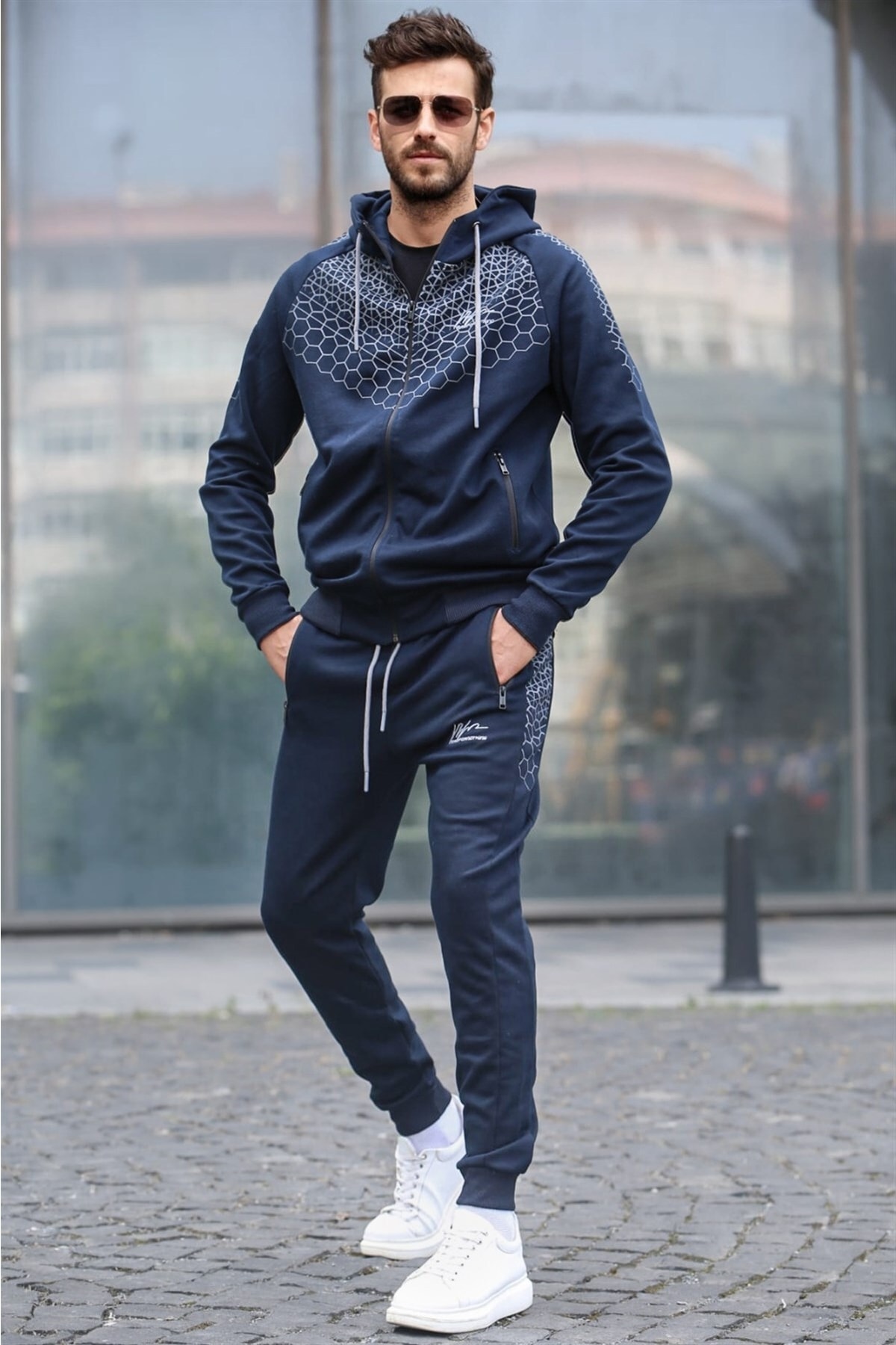 Levně Madmext Navy Blue Printed Tracksuit with a Hoodie 5906