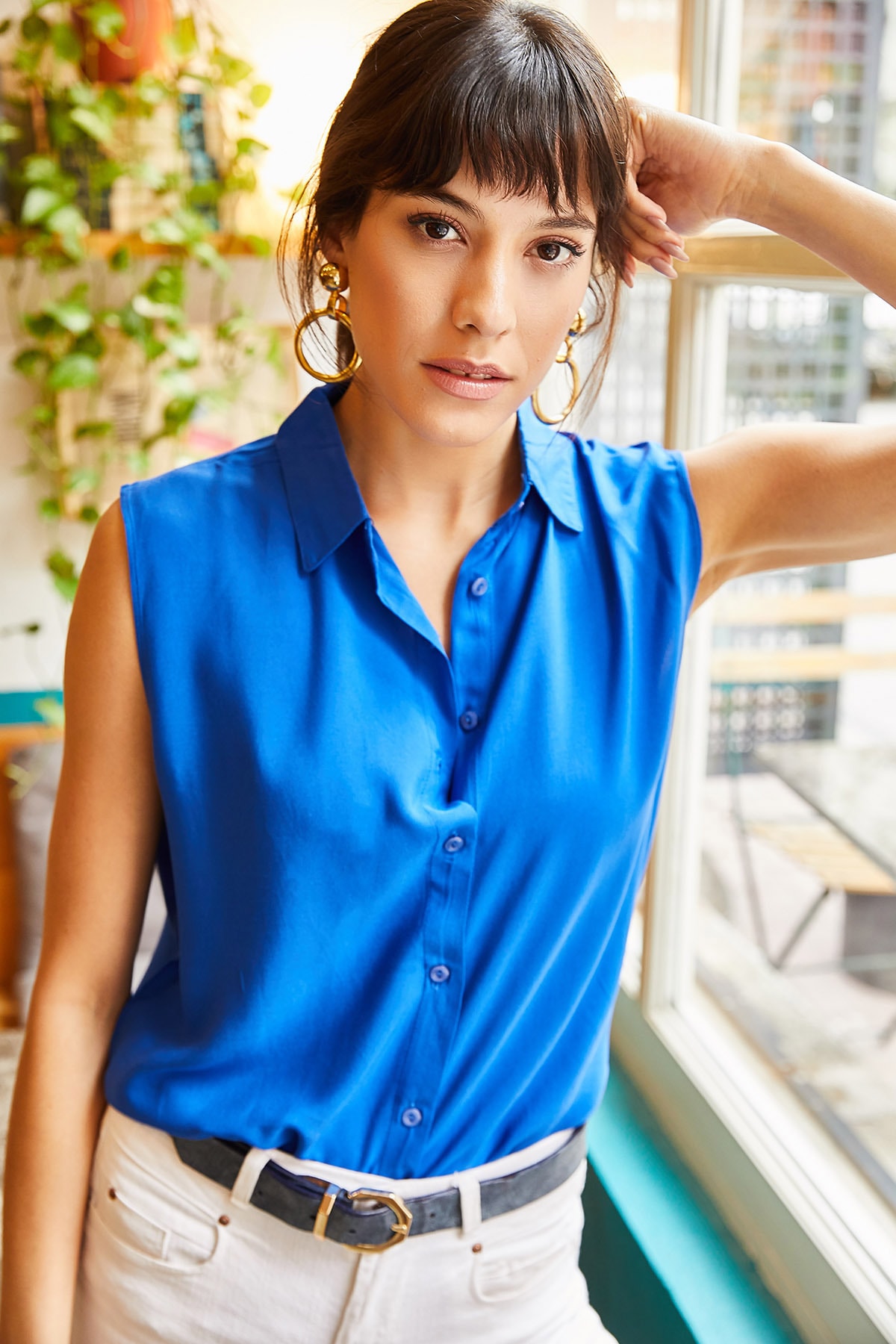 Olalook Women's Saxe Blue Sleeveless Viscose Shirt