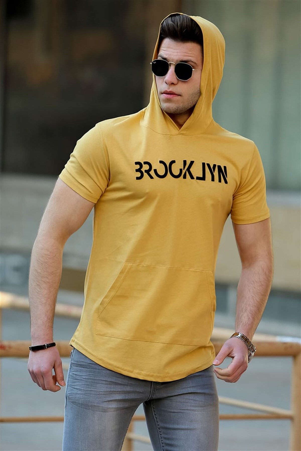 Levně Madmext Men's Yellow Hooded T-Shirt 4506