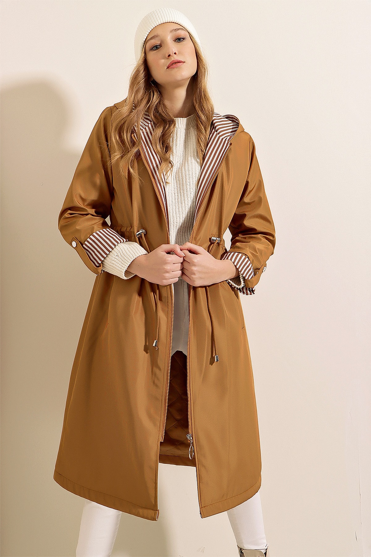 Bigdart Trench Coat - Beige - Double-breasted