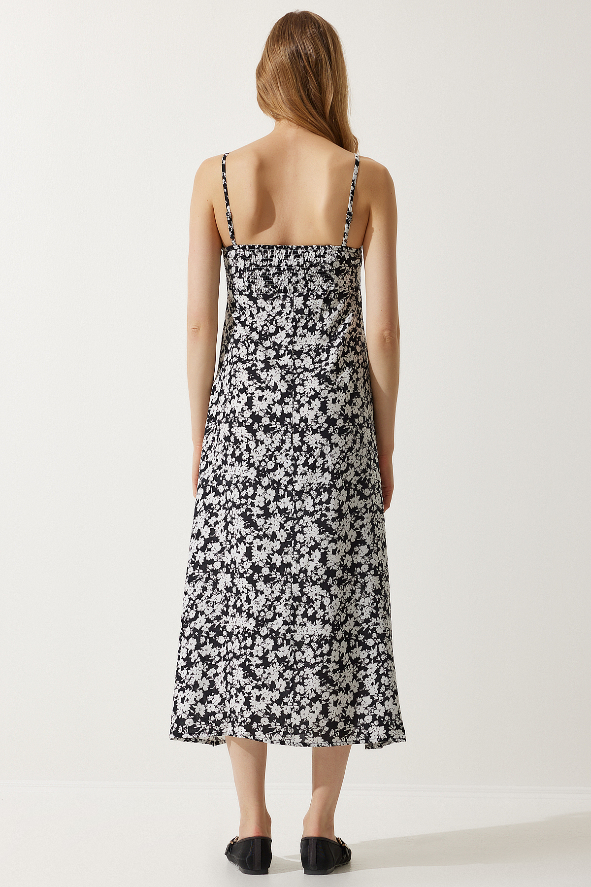 Happiness İstanbul Women's Black and White Strap Patterned Viscose Dress