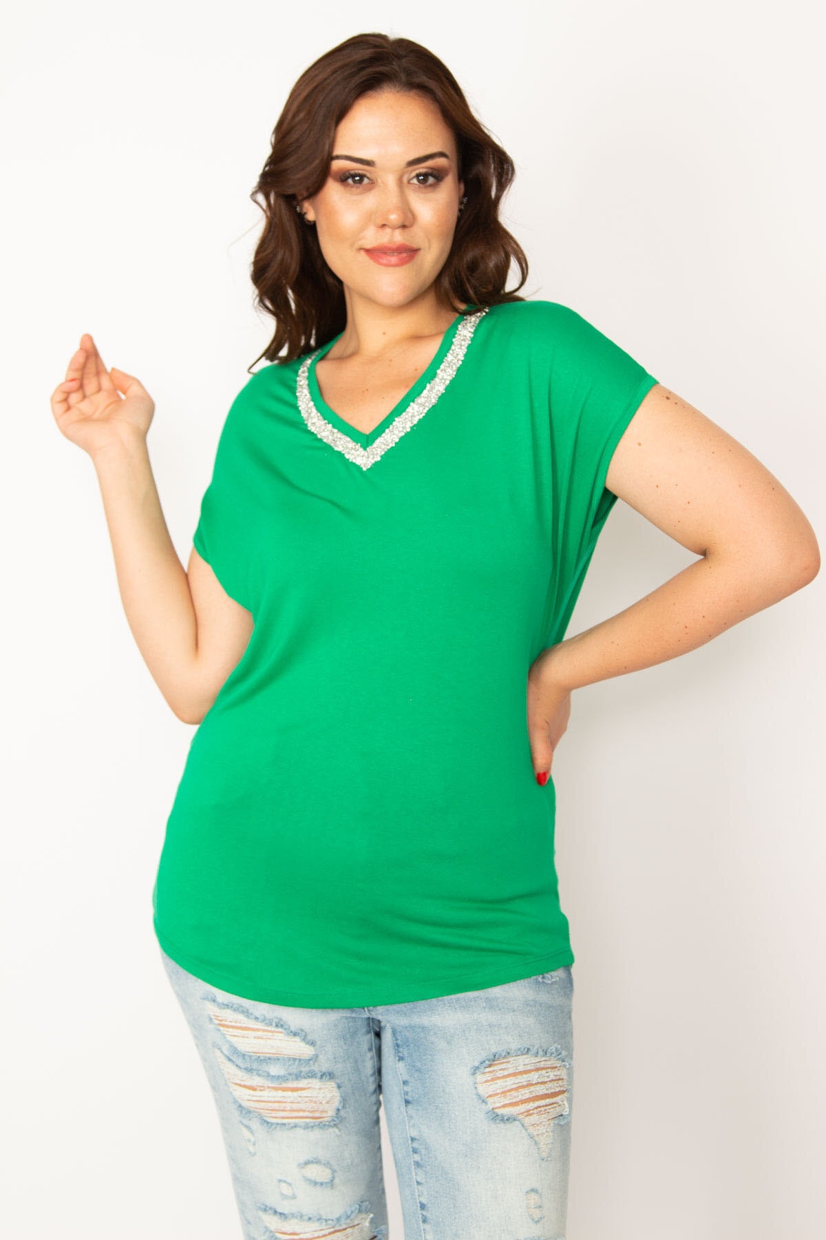 Levně Şans Women's Plus Size Viscose Blouse with a Cast Stone, Green