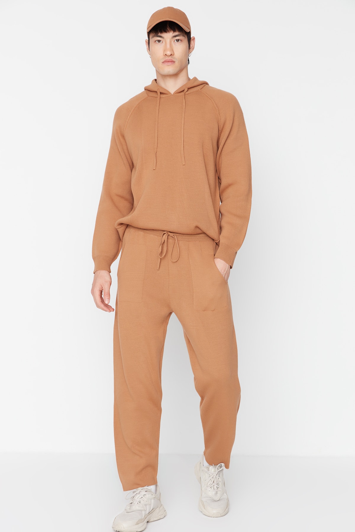 Levně Trendyol Camel Mens Carrot Fit Sweater Pants