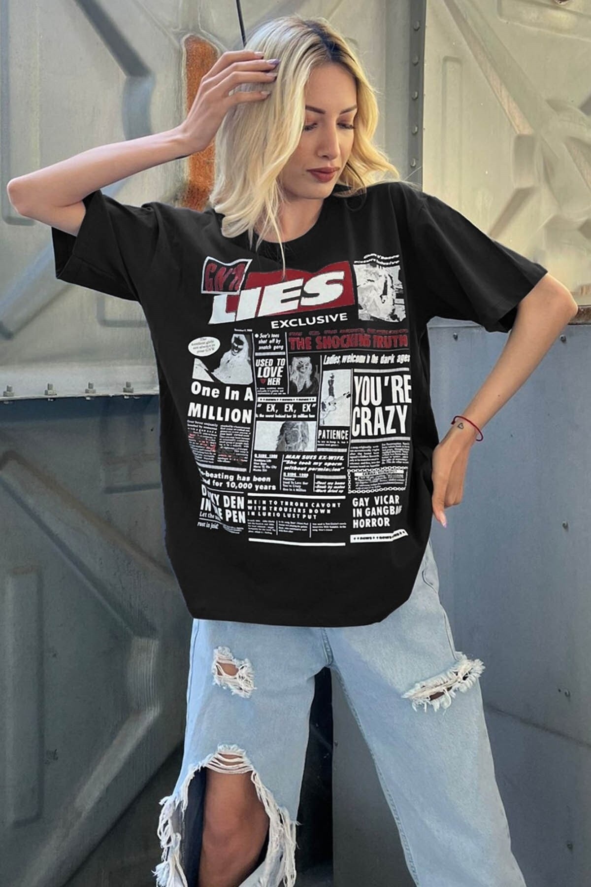 Levně Madmext Black Back Printed Over Fit Women's T-Shirt
