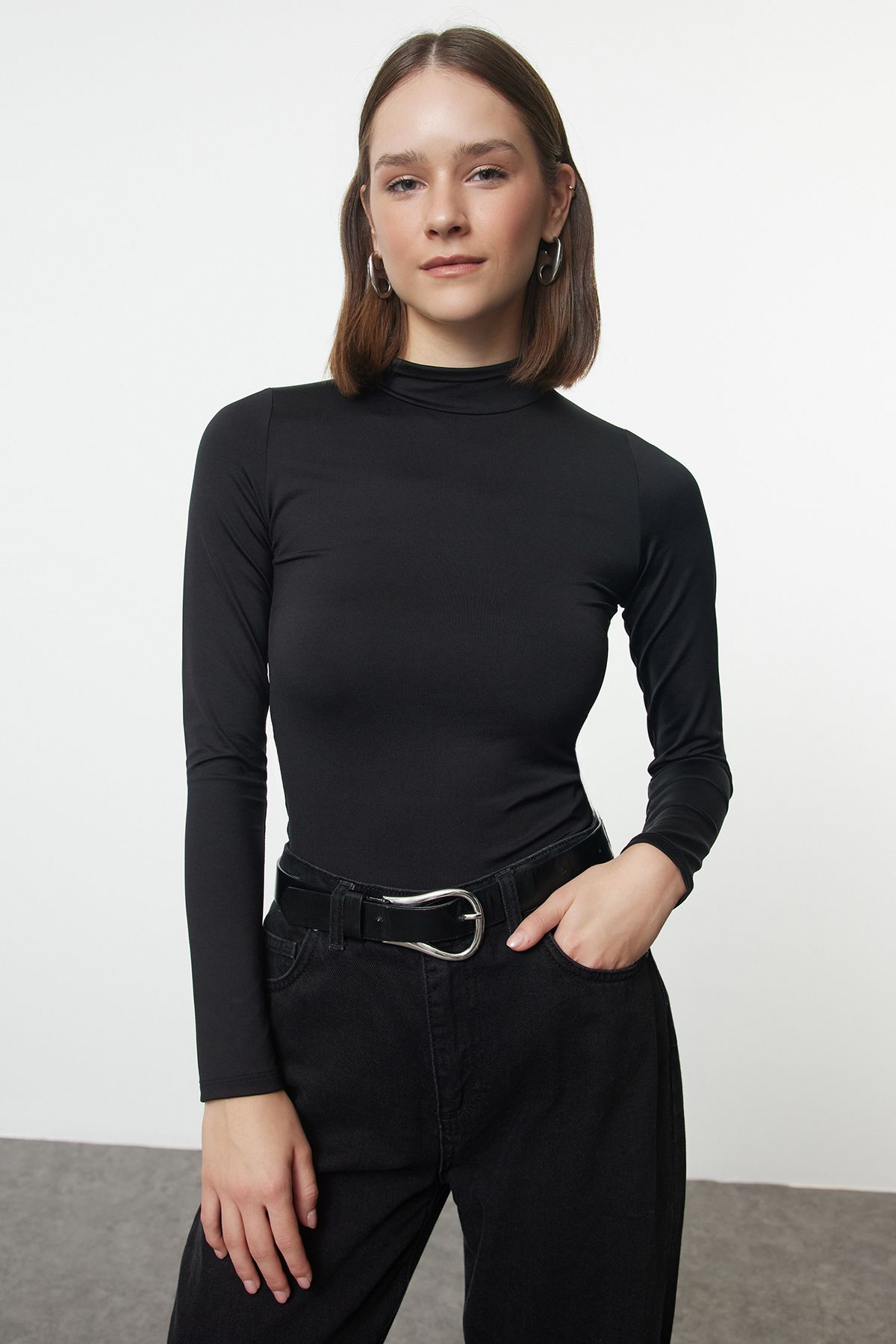 Trendyol Black Polyamide Turtleneck Slim/Fits Regular Knitted Blouse