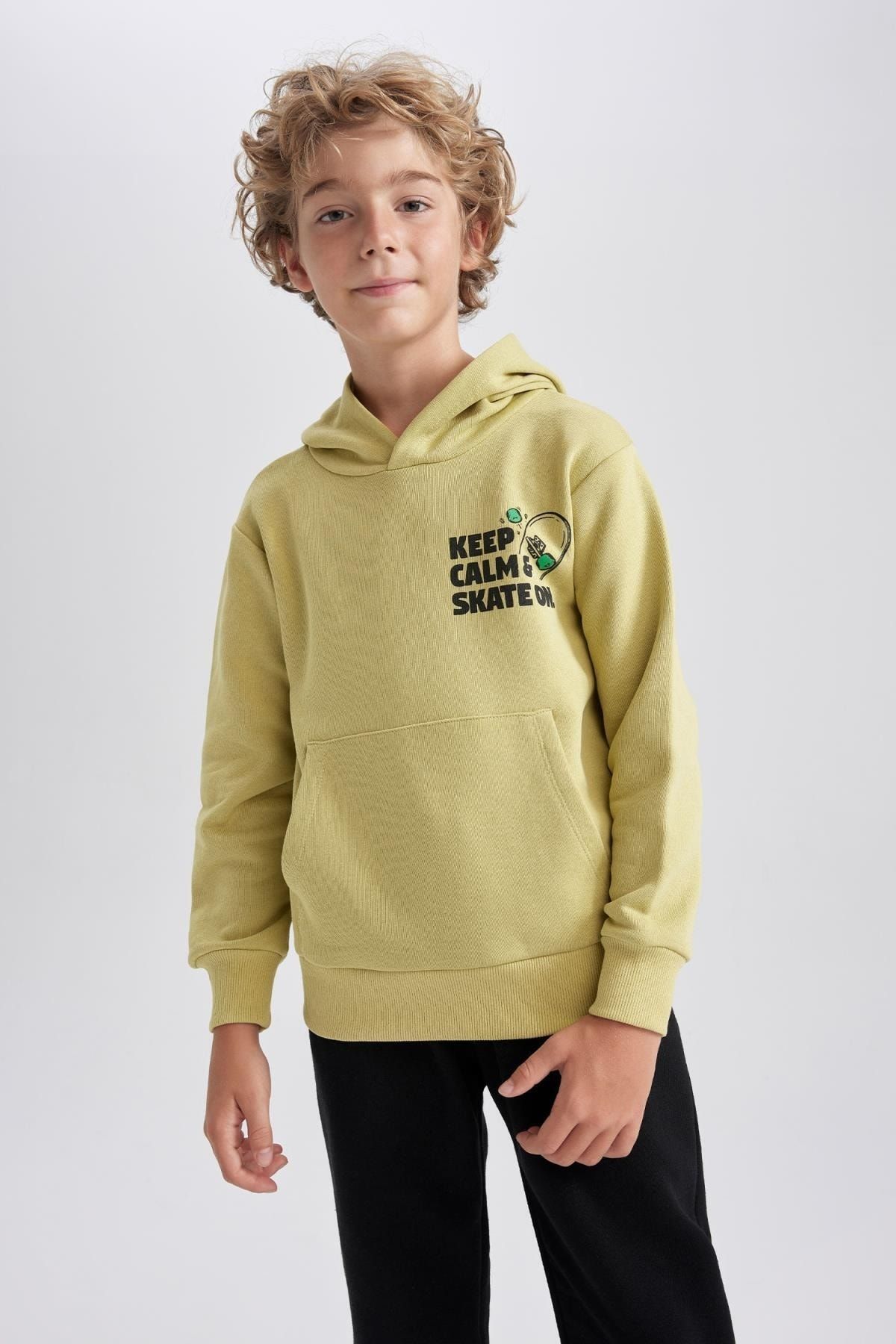 DEFACTO Boy's Printed Hooded Sweatshirt