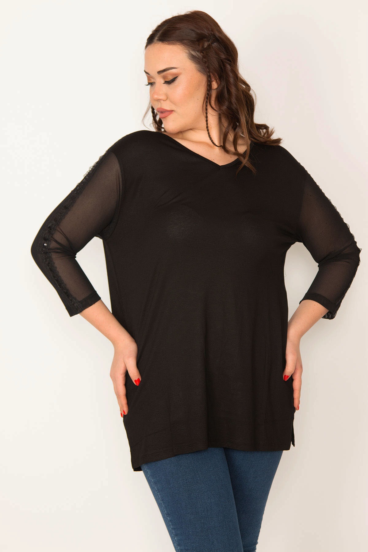 Levně Şans Women's Plus Size Black Sleeve Tulle And Sequin Detail V-Neck Blouse