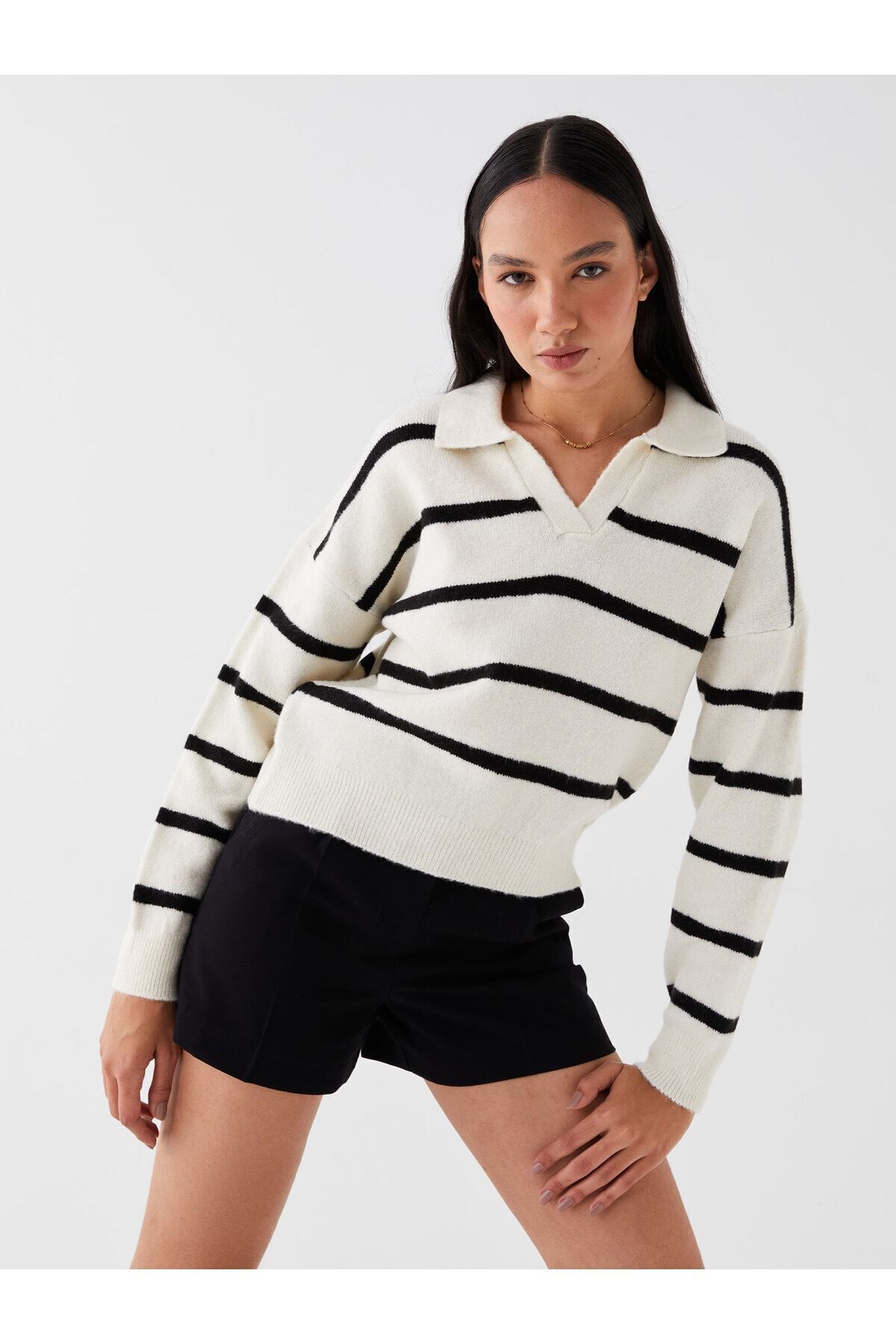 LC Waikiki Dámské Polo Neck Pruhovaný Dlouhý Rukáv Oversize Pletený Svetr
