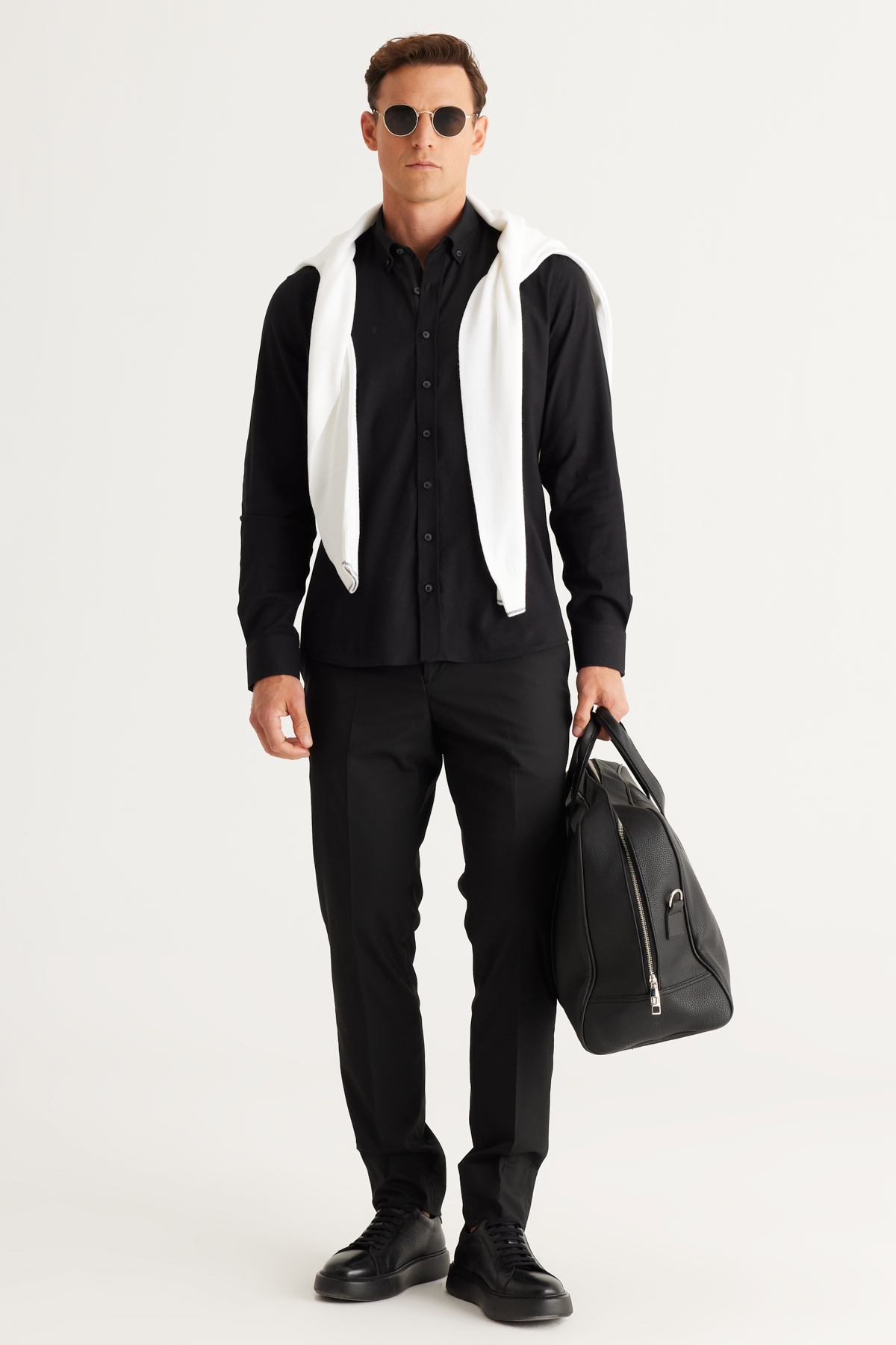 Levně ALTINYILDIZ CLASSICS Men's Black Slim Fit Slim Fit Buttoned Collar Cotton Gabardine Shirt.