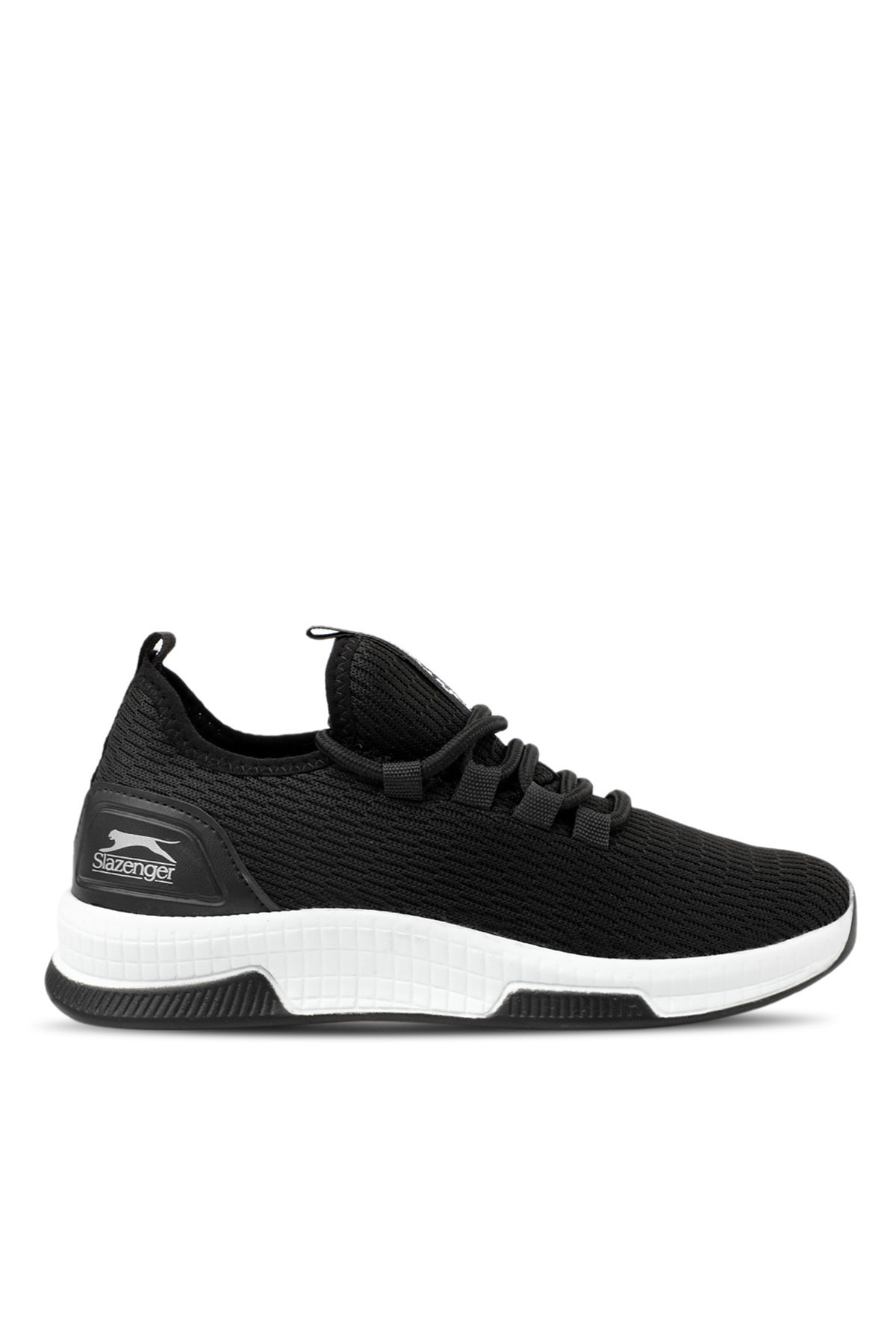 Levně Slazenger Agenda Sneaker Men's Shoes Black / White