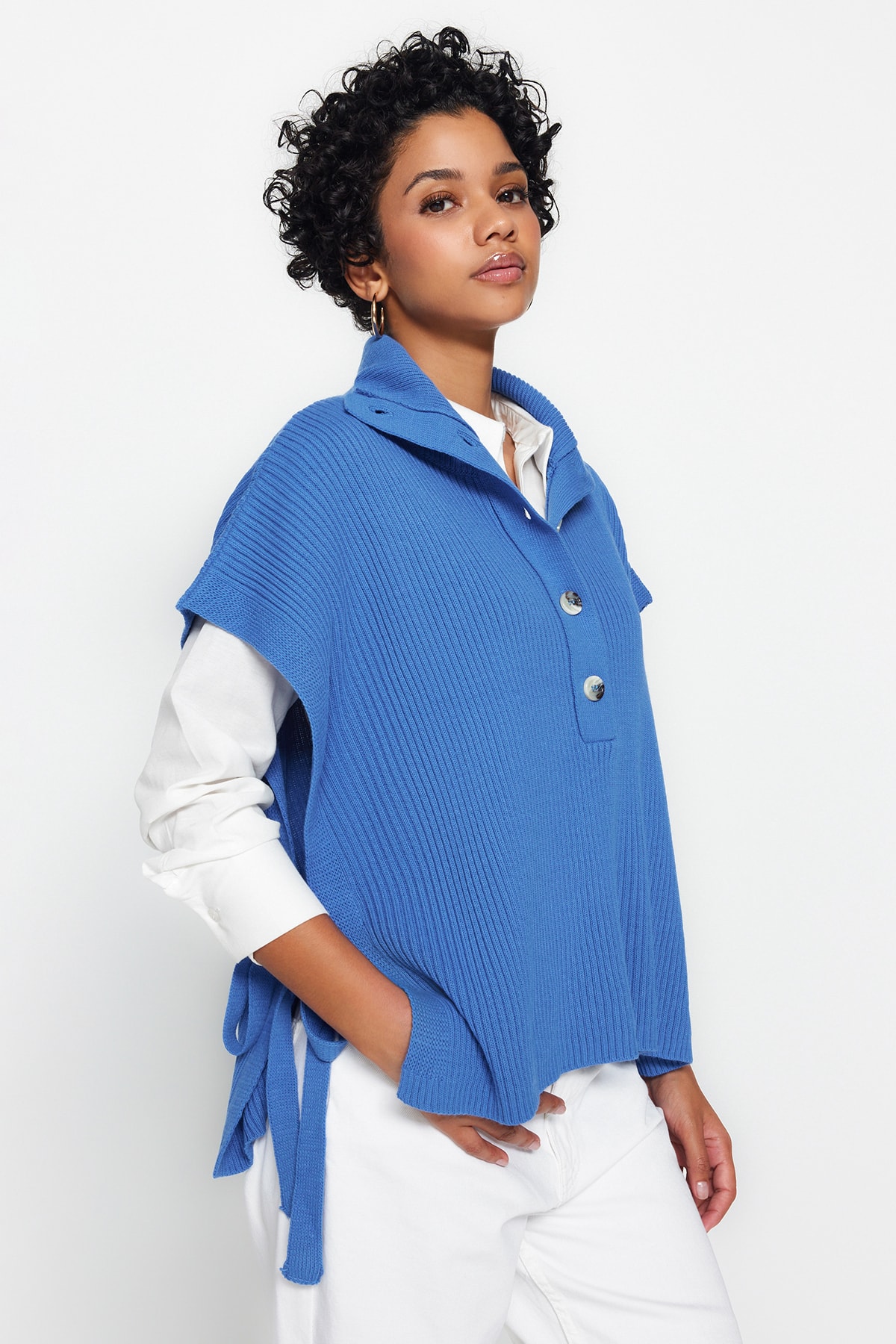 Trendyol Blue Stand-Up Collar Knitwear Sweater