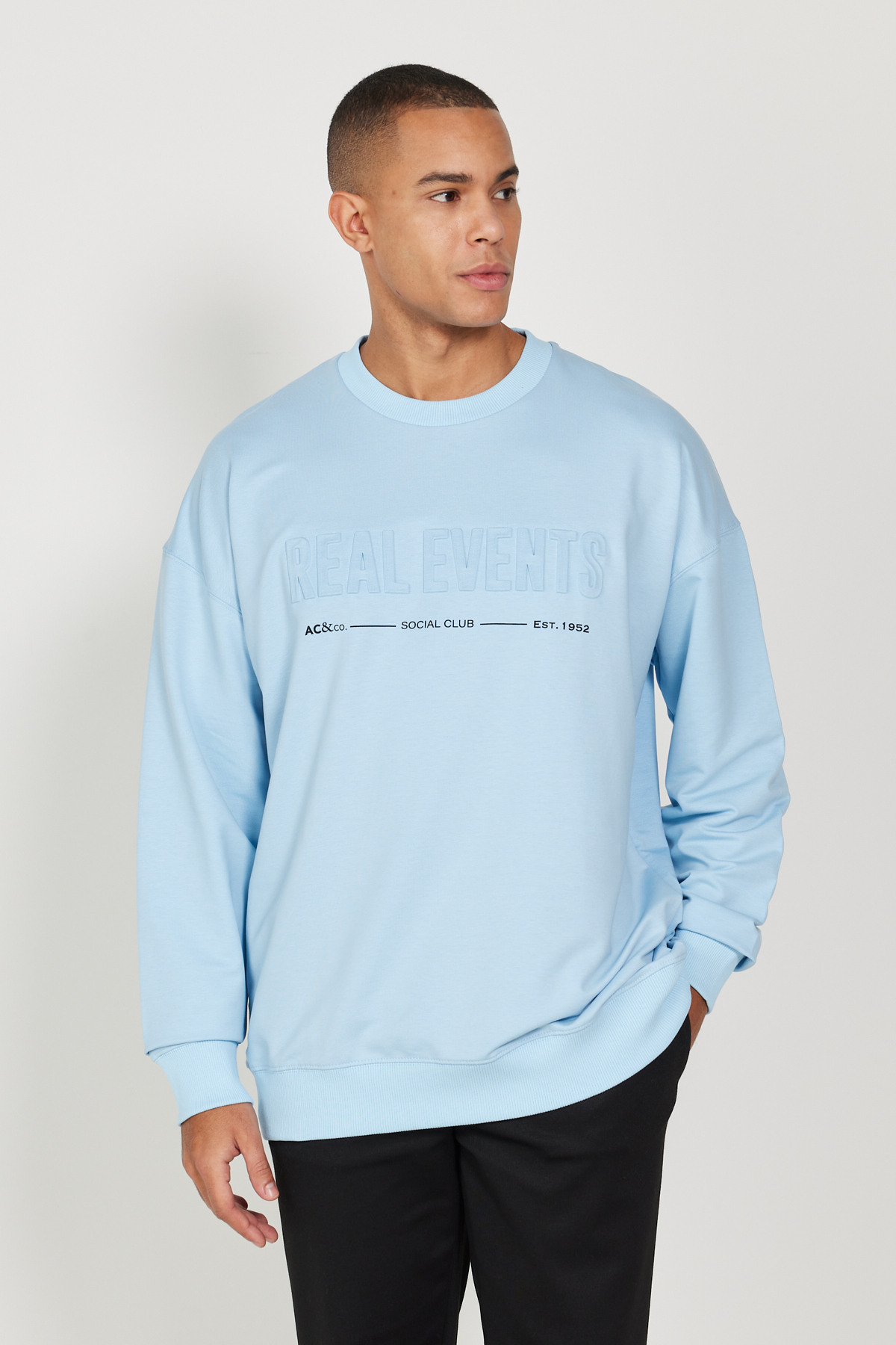 Levně AC&Co / Altınyıldız Classics Men's Blue Oversize Wide-Fit Fleece 3 Thread Crew Neck Cotton Sweatshirt
