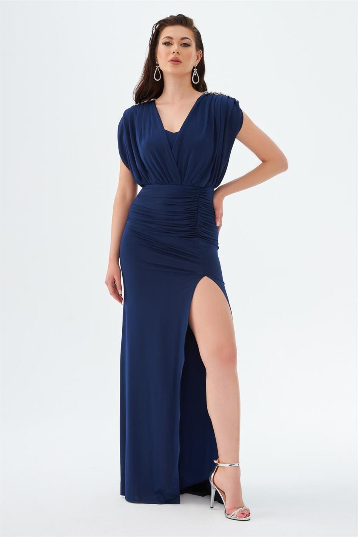 Levně Carmen Navy Blue Sandy Slit Long Evening Dress with Low-cut Back