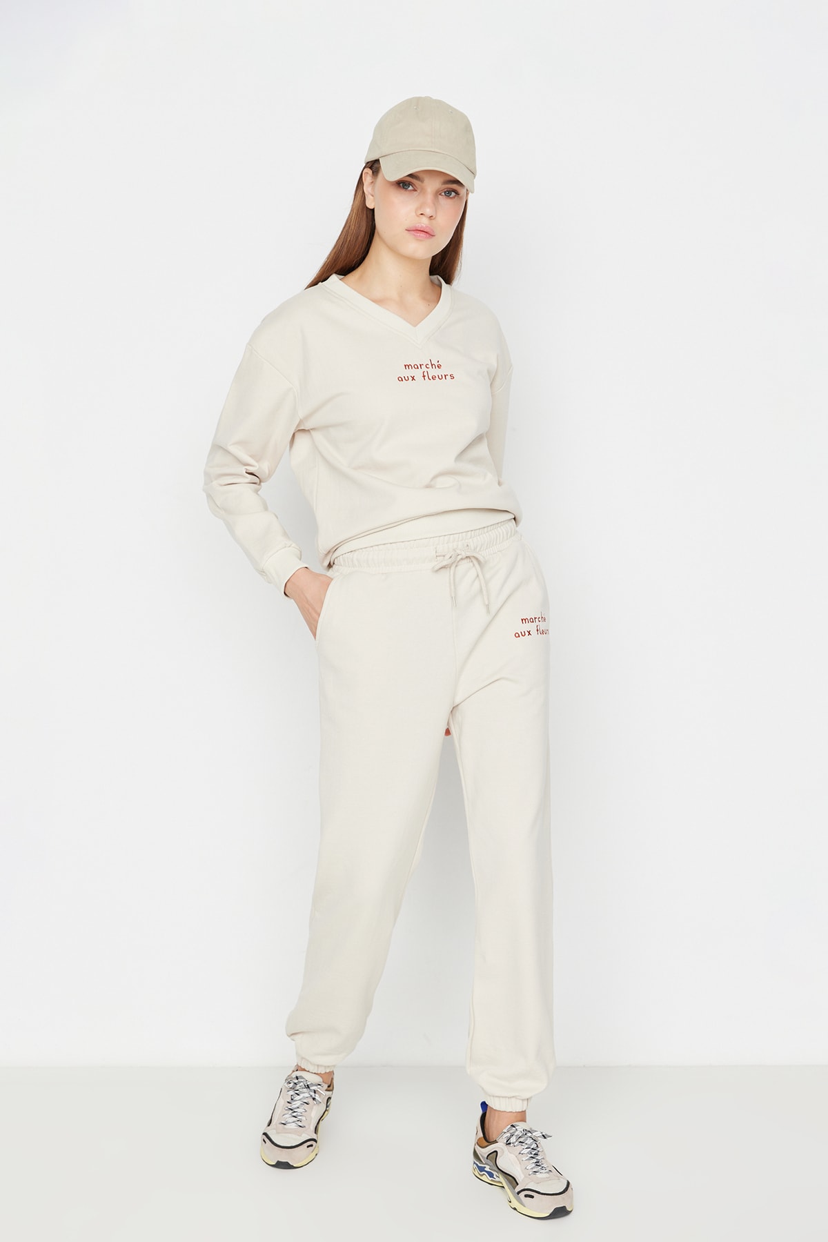 Trendyol Sweatpants - Beige - Basic jogger