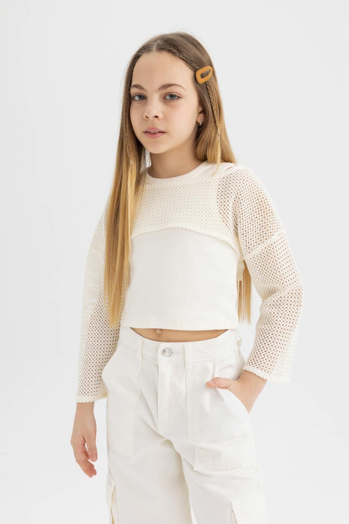 DEFACTO Girl's Relax Fit Crew Neck Ribbed Long Sleeve T-Shirt