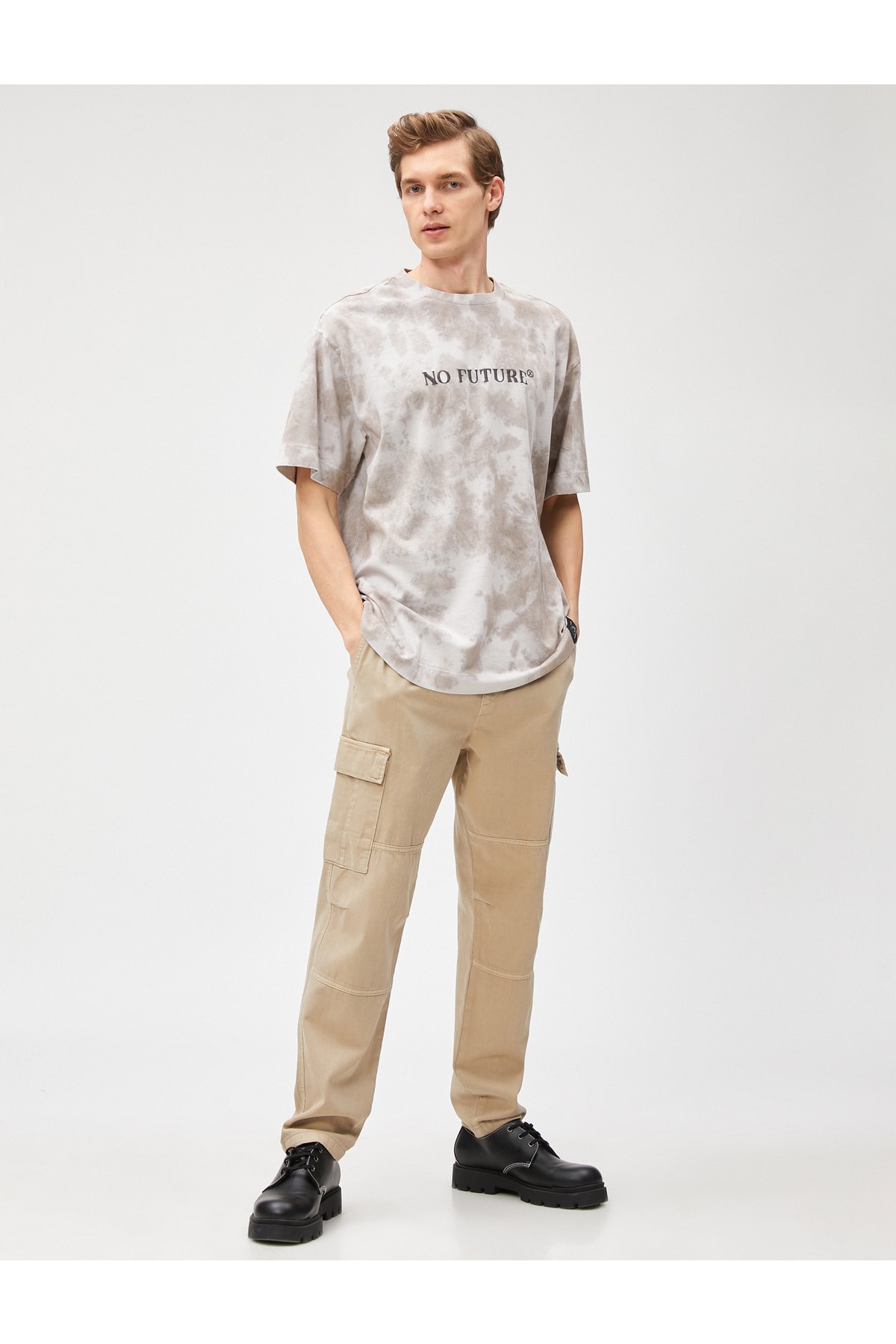 Levně Koton Oversize T-Shirt Slogan Abstract Printed Crew Neck Short Sleeve Cotton