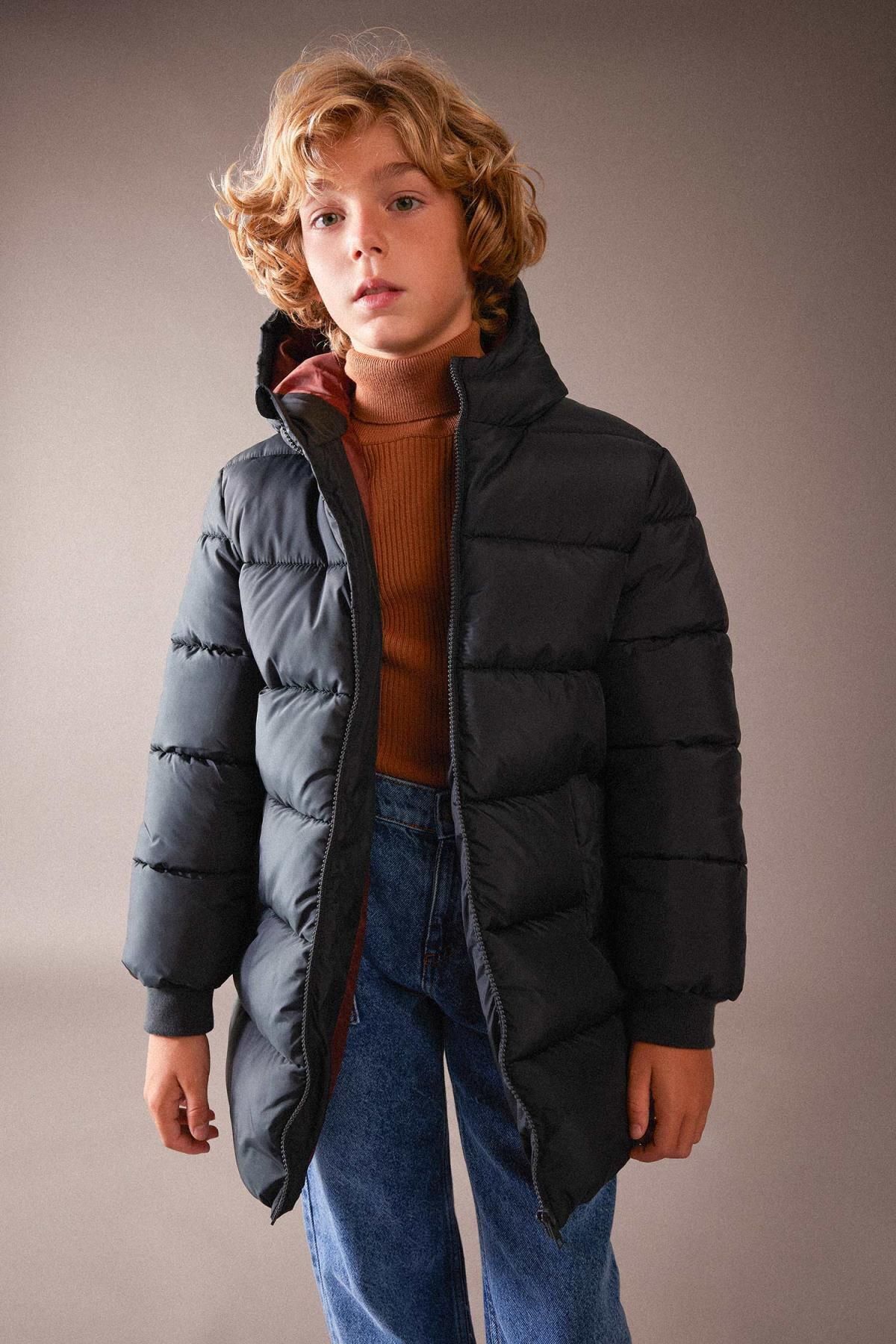 DEFACTO Boy's Water Repellent Hooded Puffer Jacket Coat