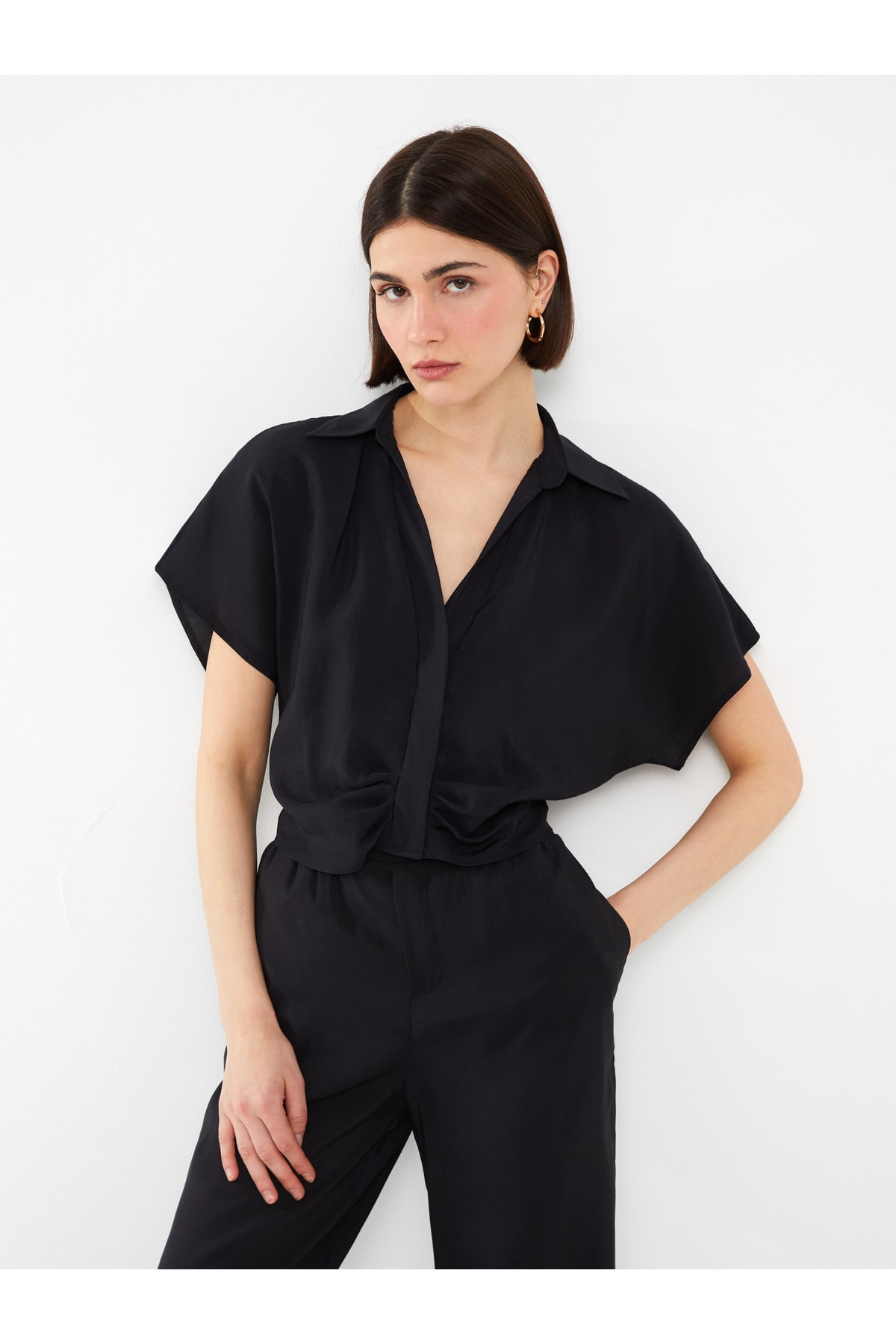 LC Waikiki Women's Shirt Collar Straight Short Sleeve Crop Blouse