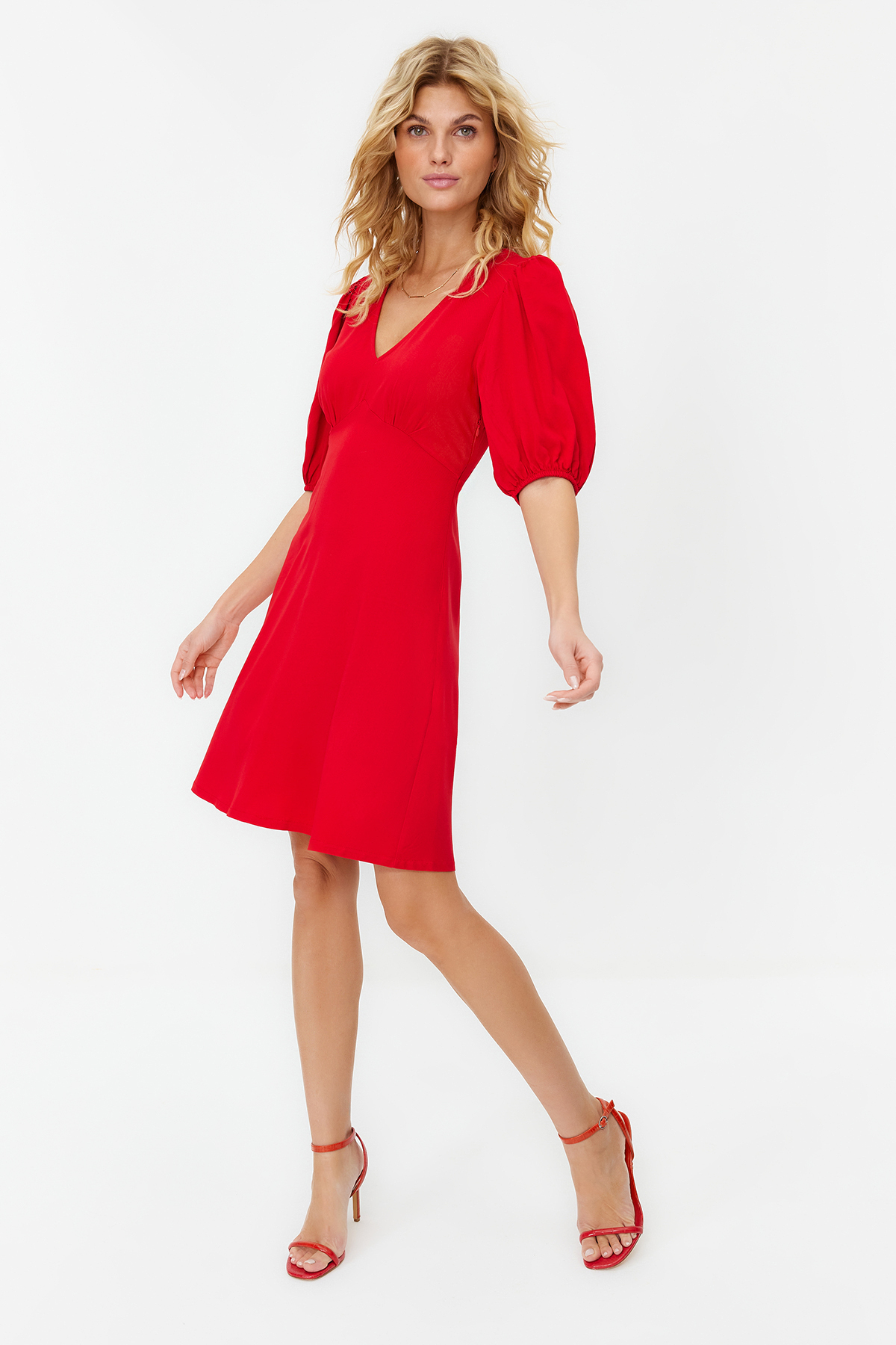 Levně Trendyol Red Skirt Flounced Balloon Sleeve Mini Woven Dress